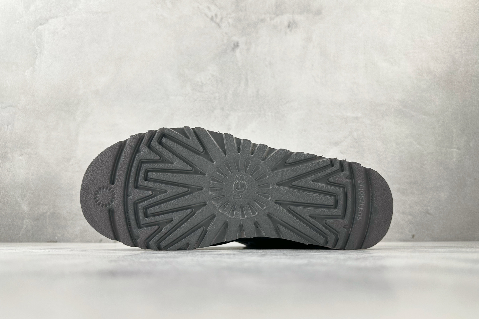 260 UGG Funkette Boot 羚羊棕 1122551-GREY-Chinese UA Cheap High Quatity Brand Clothes Bags handbags Sneakers wholesale wholesaler seller from China Factory suppliers Fashion Clothing Shoes best Quality Beautiful Price 260 UGG Funkette Boot 羚羊棕 1122551-GREY