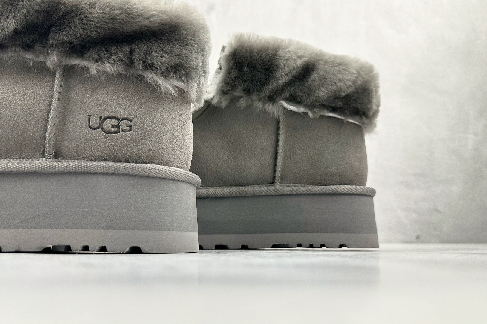 260 UGG Funkette Boot 羚羊棕 1122551-GREY-Chinese UA Cheap High Quatity Brand Clothes Bags handbags Sneakers wholesale wholesaler seller from China Factory suppliers Fashion Clothing Shoes best Quality Beautiful Price 260 UGG Funkette Boot 羚羊棕 1122551-GREY