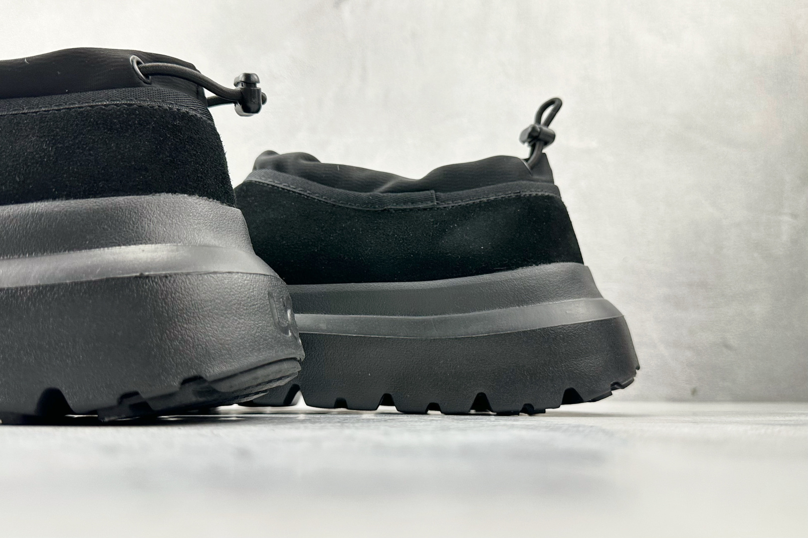 280 UGG 包头套脚 黑色 1144096-BBLC