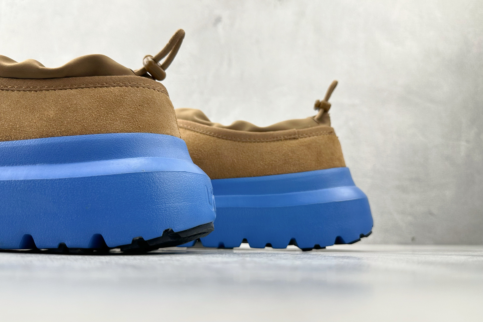 280 UGG 包头套脚 棕蓝色 1144096-CBG-Chinese UA Cheap High Quatity Brand Clothes Bags handbags Sneakers wholesale wholesaler seller from China Factory suppliers Fashion Clothing Shoes best Quality Beautiful Price 280 UGG 包头套脚 棕蓝色 1144096-CBG