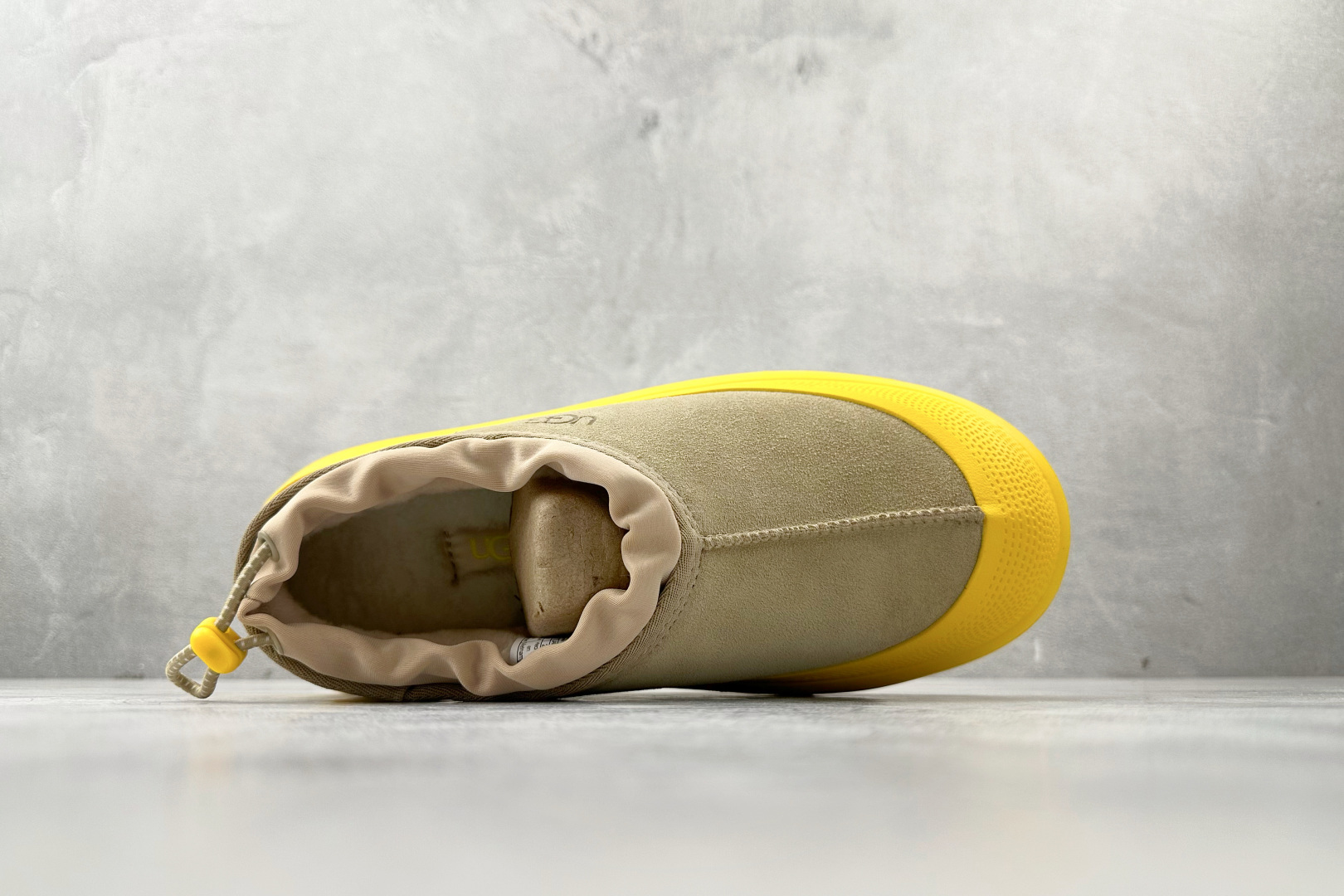 280 UGG 包头套脚 黄褐色 1144096-MMM