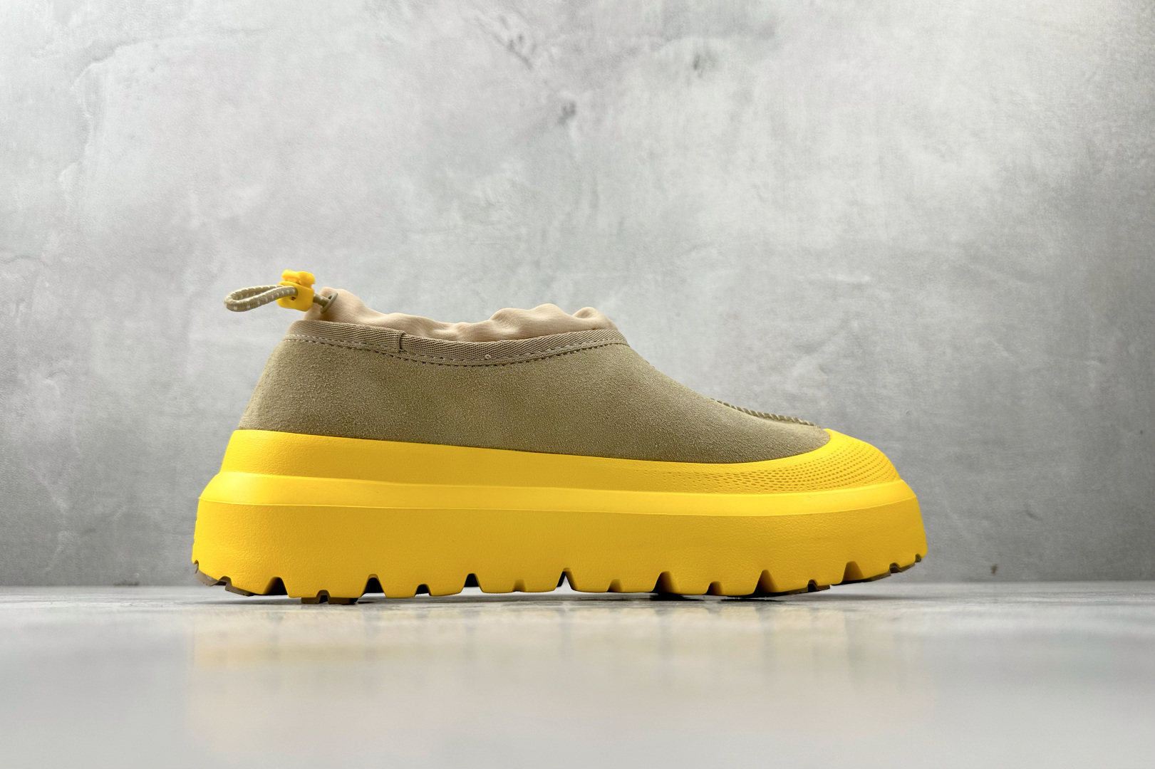 280 UGG 包头套脚 黄褐色 1144096-MMM