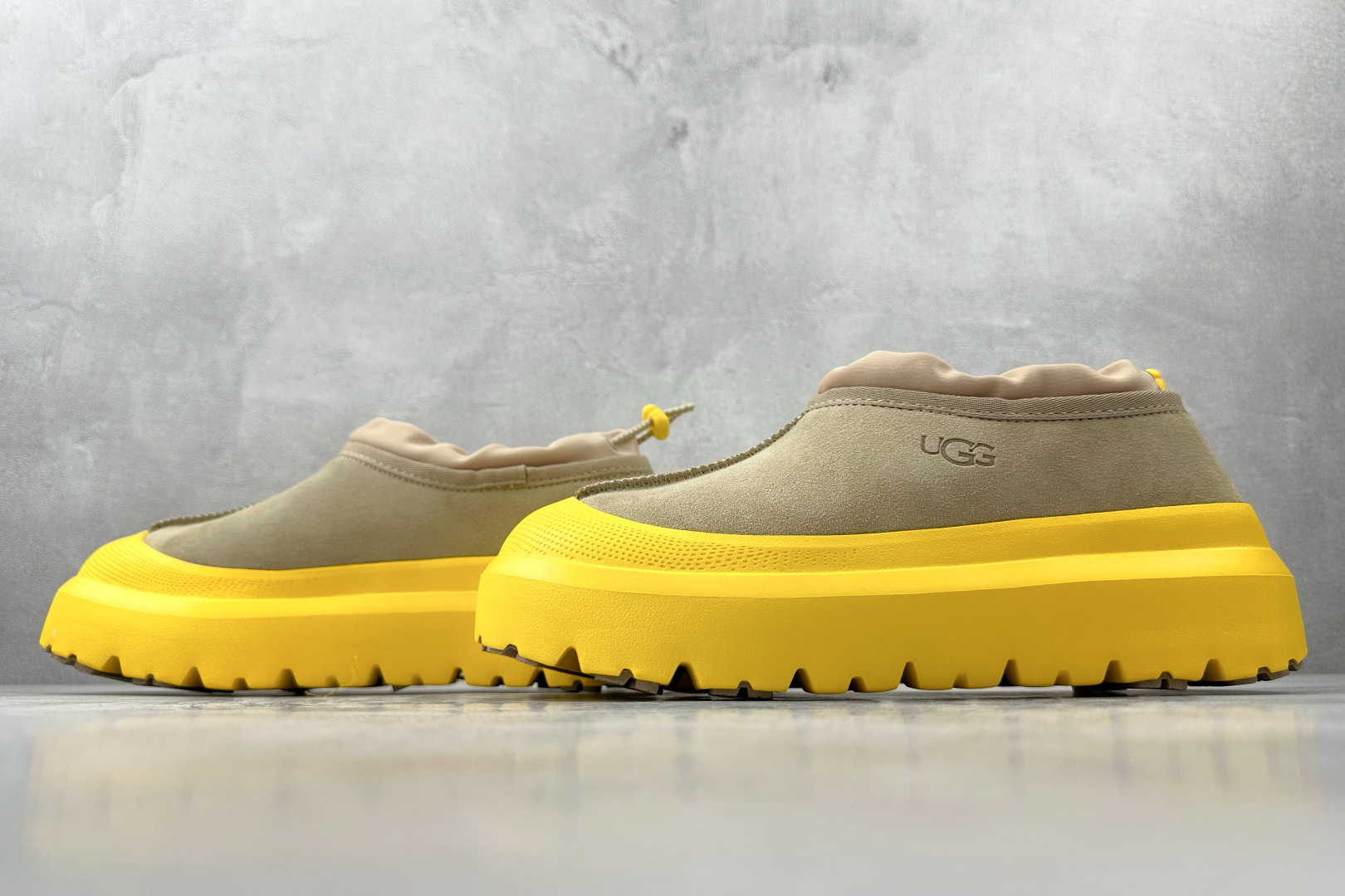 280 UGG 包头套脚 黄褐色 1144096-MMM