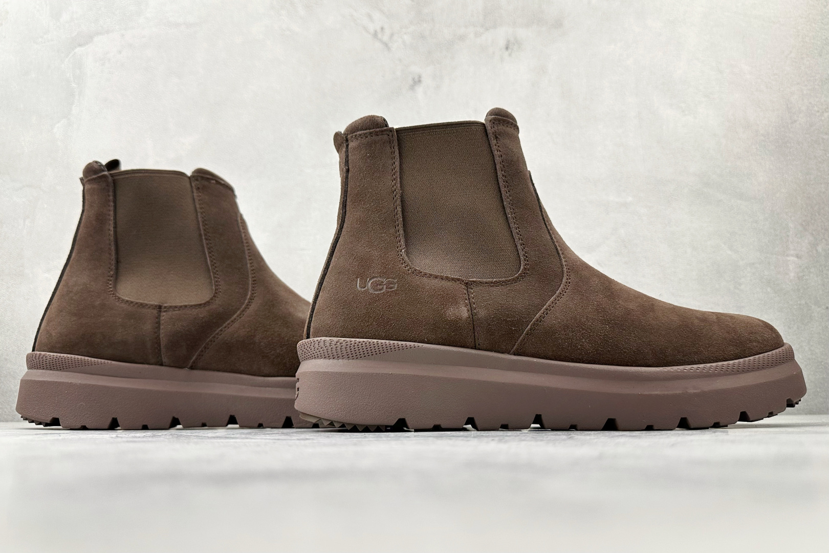 290 UGG 切尔西靴 伯利梁尔西巧克力色 1152050-CHO