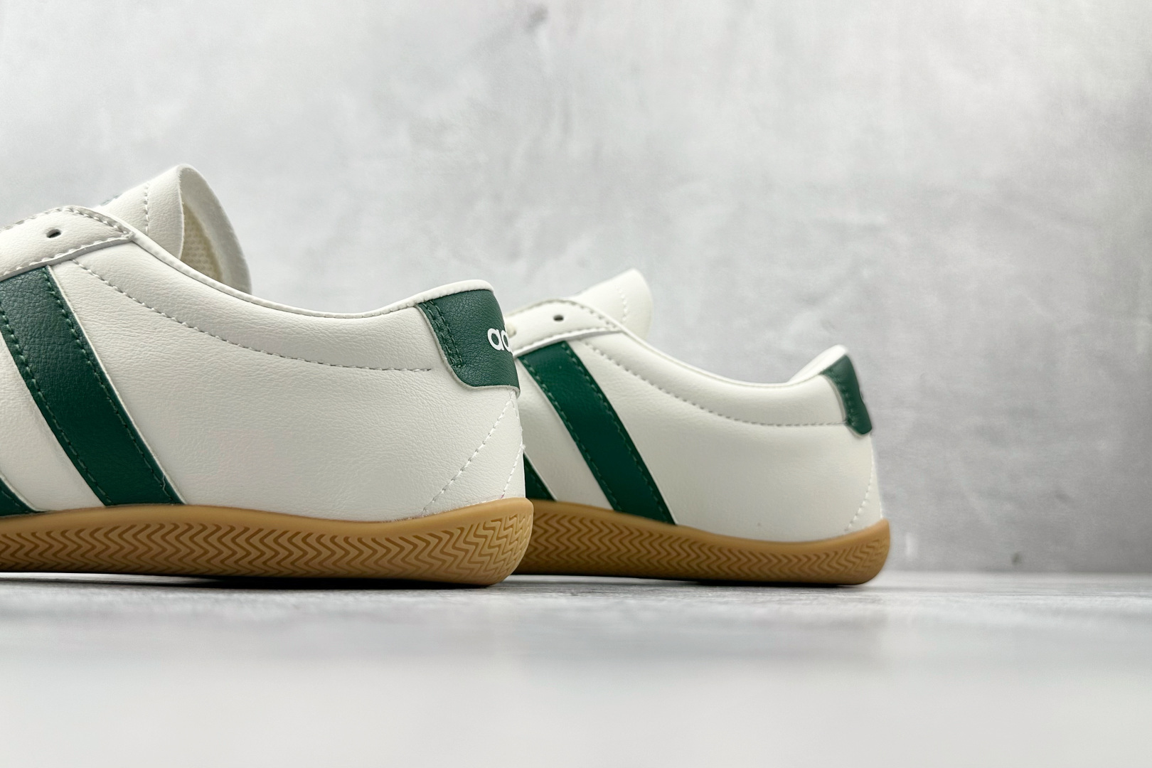 出口订单 adidas GRAND COURT 米绿 JQ9690-莆田鞋,莆田鞋货源,高仿鞋,高仿鞋货源,安福档口,莆田高仿鞋,莆田鞋批发,高仿鞋批发,莆田高仿运动鞋,高仿运动鞋,莆田运动鞋 出口订单 adidas GRAND COURT 米绿 JQ9690