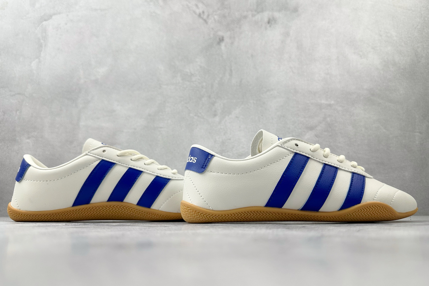 出口订单 adidas GRAND COURT 米蓝 JQ9689