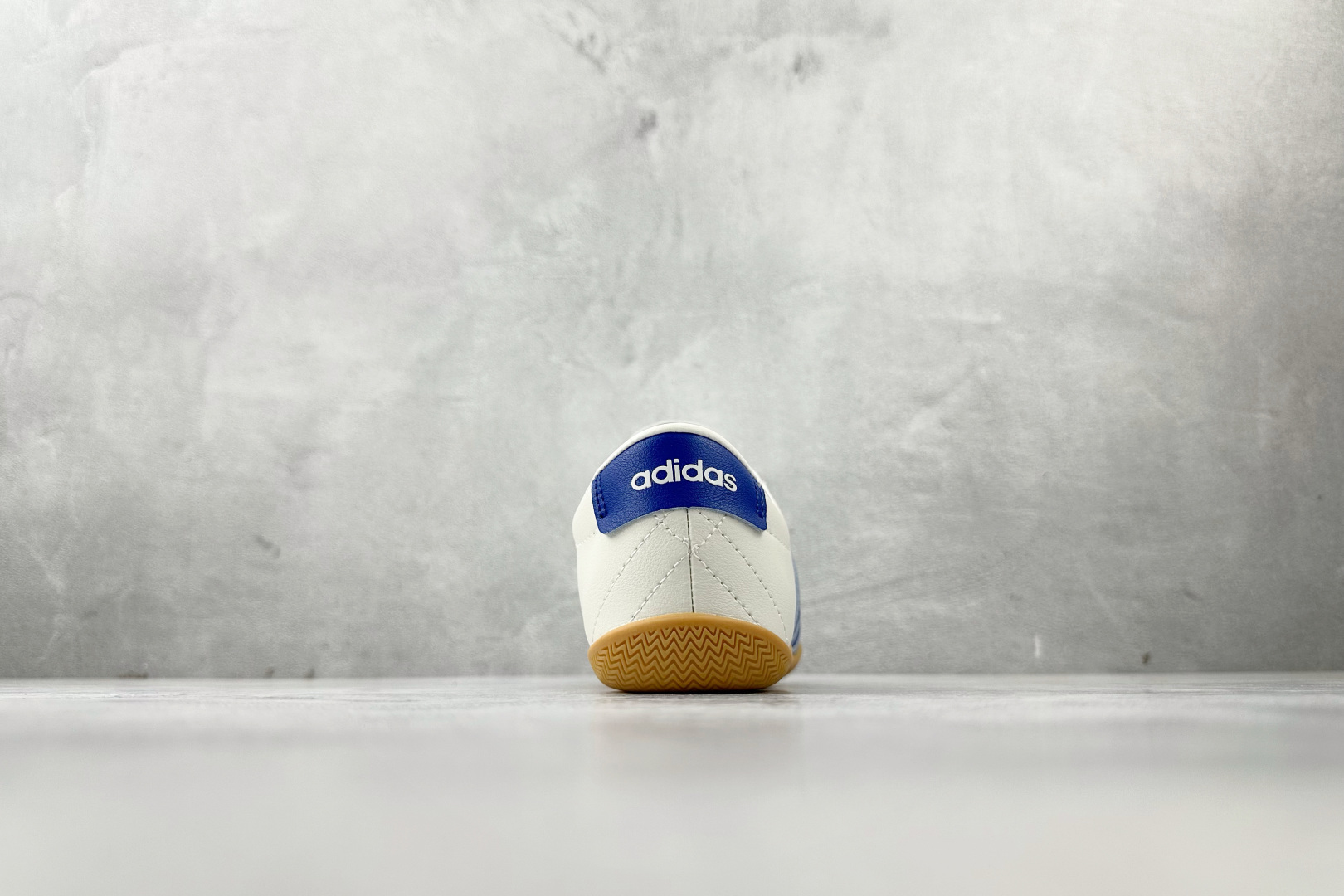 出口订单 adidas GRAND COURT 米蓝 JQ9689