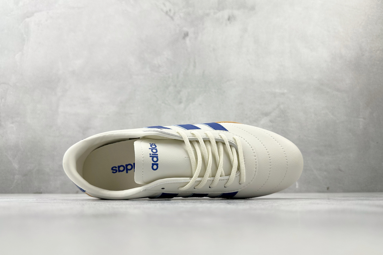 出口订单 adidas GRAND COURT 米蓝 JQ9689