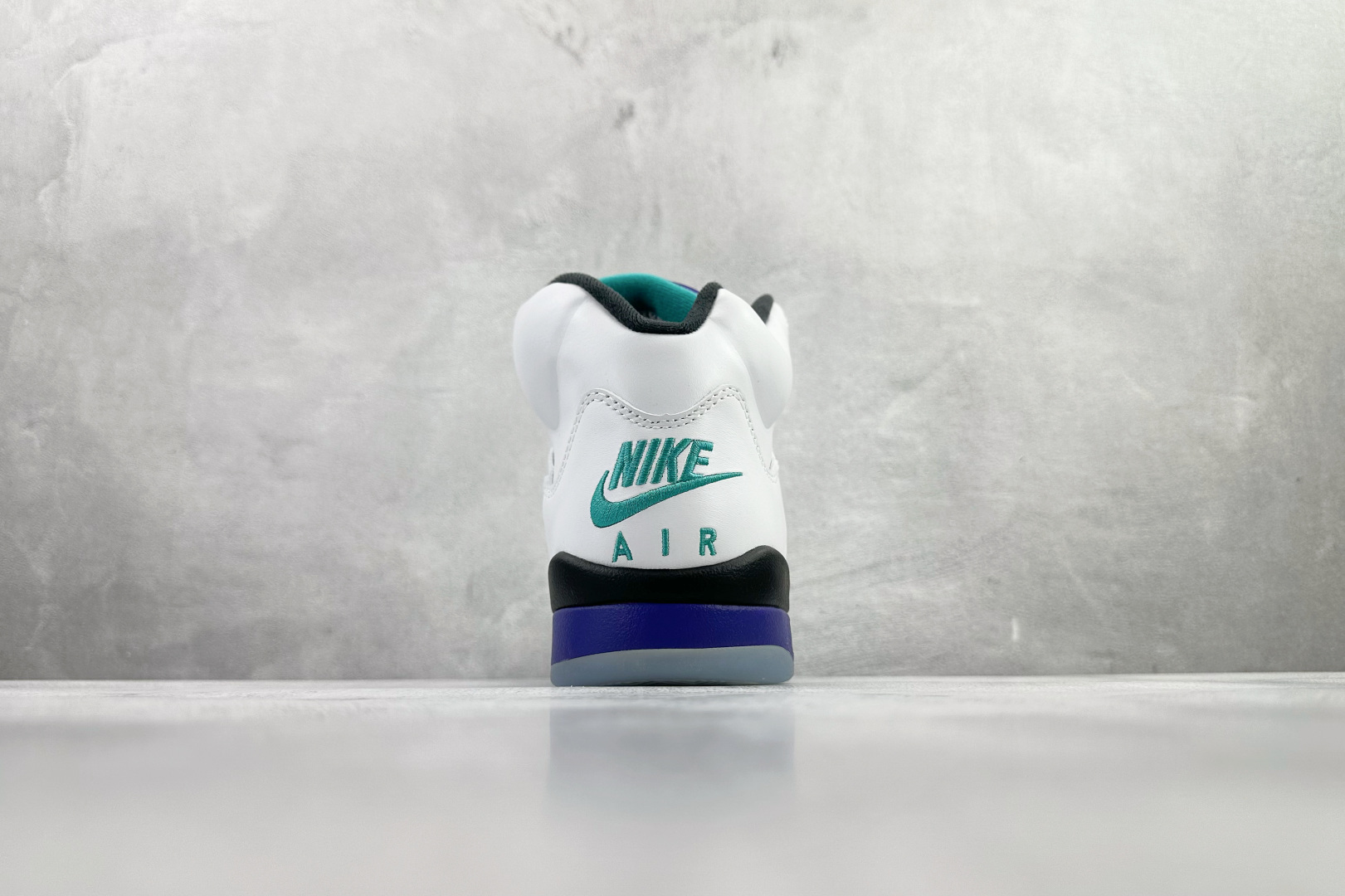 OG 双十一特价 双十一特价顶级纯原 Jordan Air Jordan 5 OG “Grape” 白紫