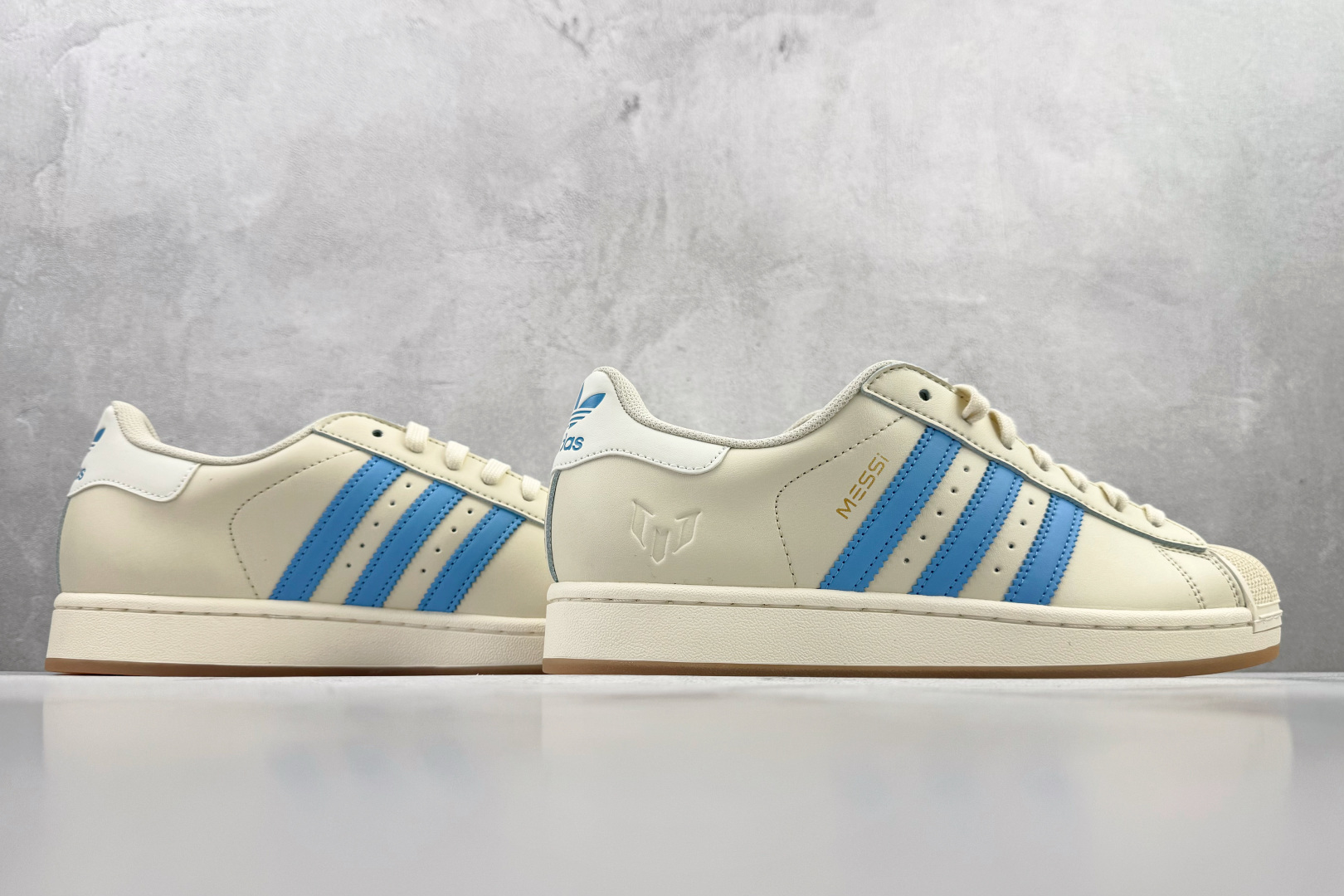 平台订单 Lionel Messi x adidas originals SUPERSTAR 米蓝色 JQ1256