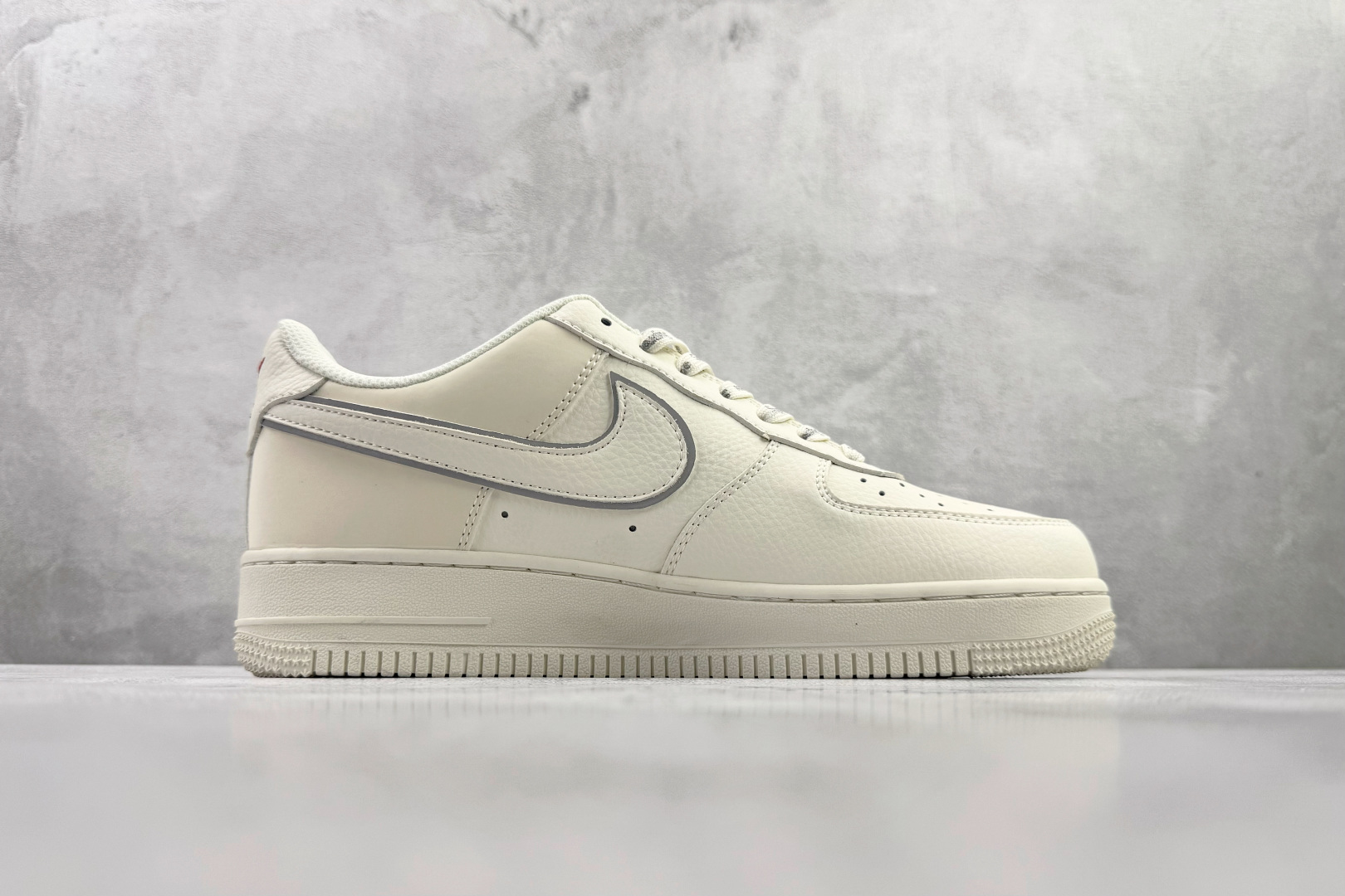 Nike Air Force 1'07 WB 米黄色 CS5288-052