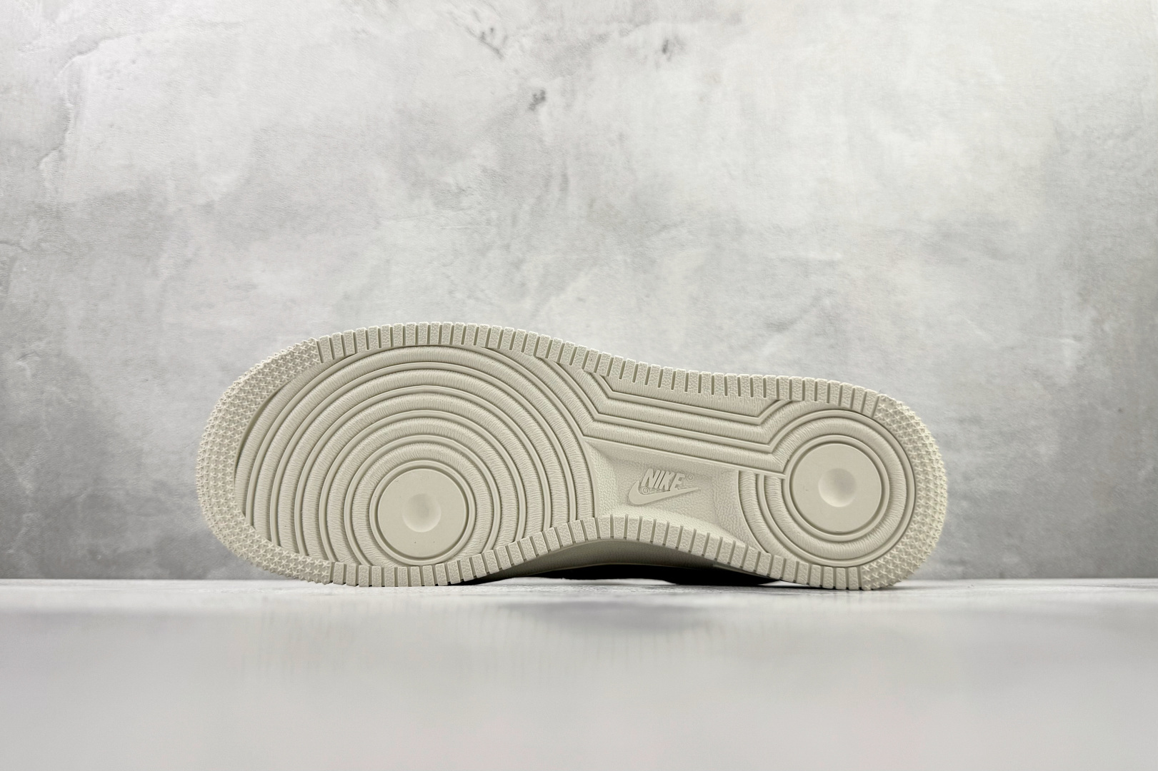 Nike Air Force 1'07 WB 米黄色 CS5288-052