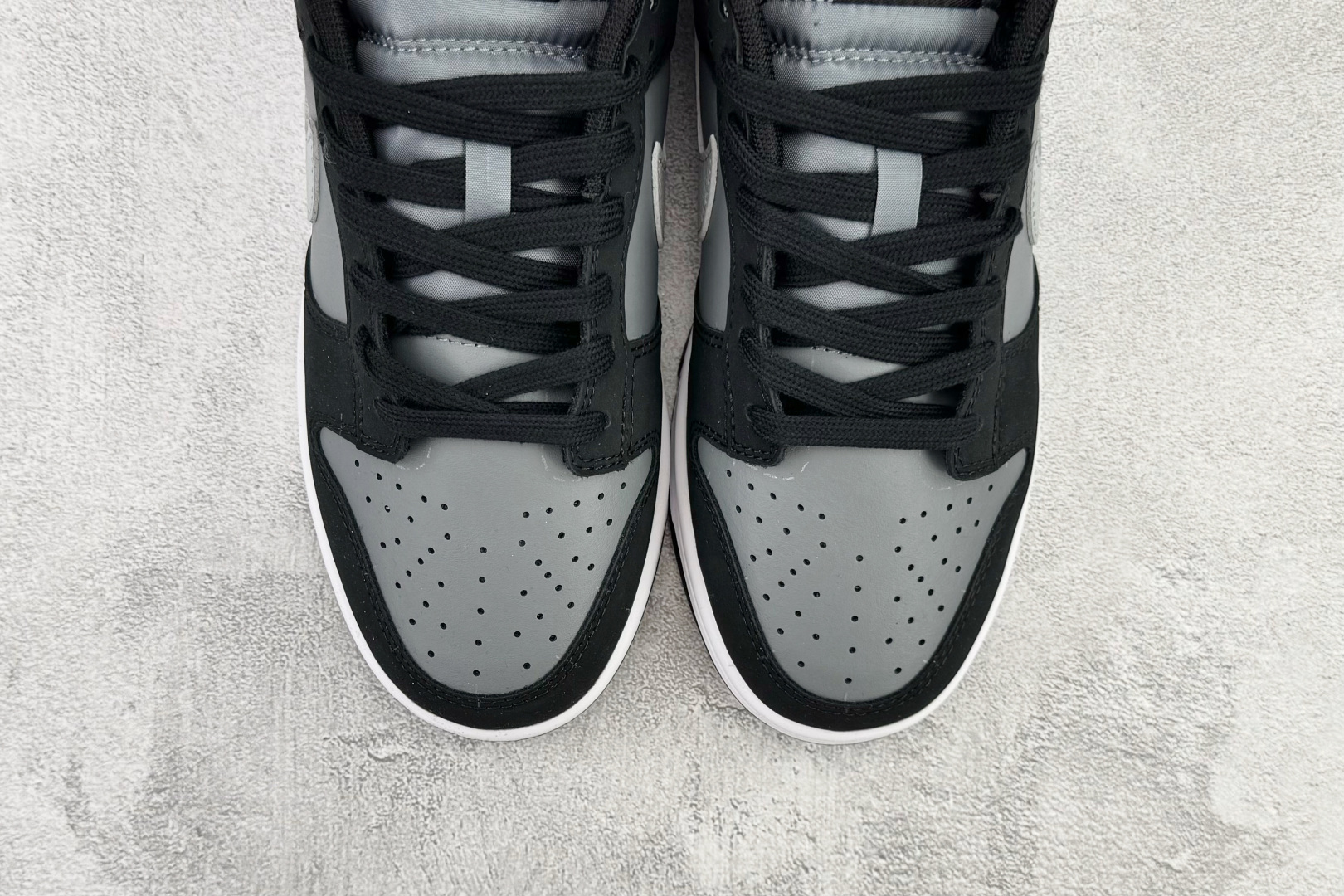 Nike Dunk Low 黑灰 IB3079-001