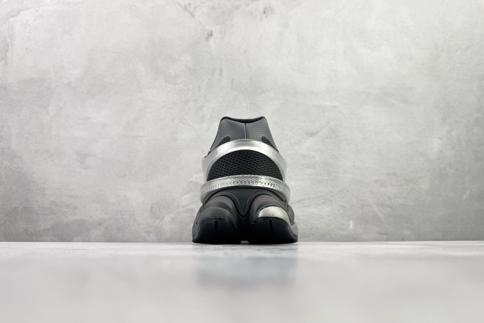 240 大厂出品 New Balance NB 9060 银黑 U9060ISA-Chinese UA Cheap High Quatity Brand Clothes Bags handbags Sneakers wholesale wholesaler seller from China Factory suppliers Fashion Clothing Shoes best Quality Beautiful Price 240 大厂出品 New Balance NB 9060 银黑 U9060ISA