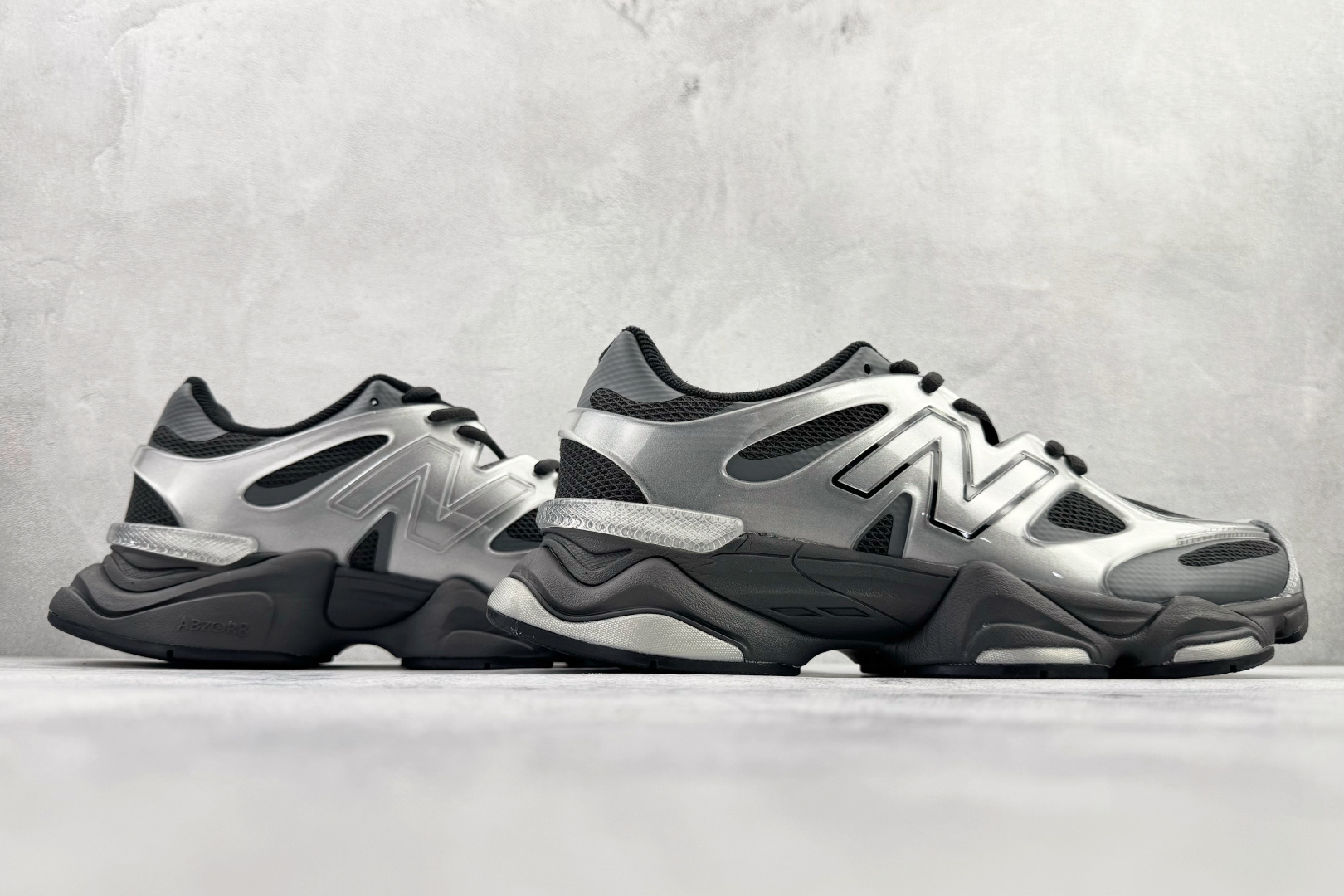 240 大厂出品 New Balance NB 9060 银黑 U9060ISA-Chinese UA Cheap High Quatity Brand Clothes Bags handbags Sneakers wholesale wholesaler seller from China Factory suppliers Fashion Clothing Shoes best Quality Beautiful Price 240 大厂出品 New Balance NB 9060 银黑 U9060ISA