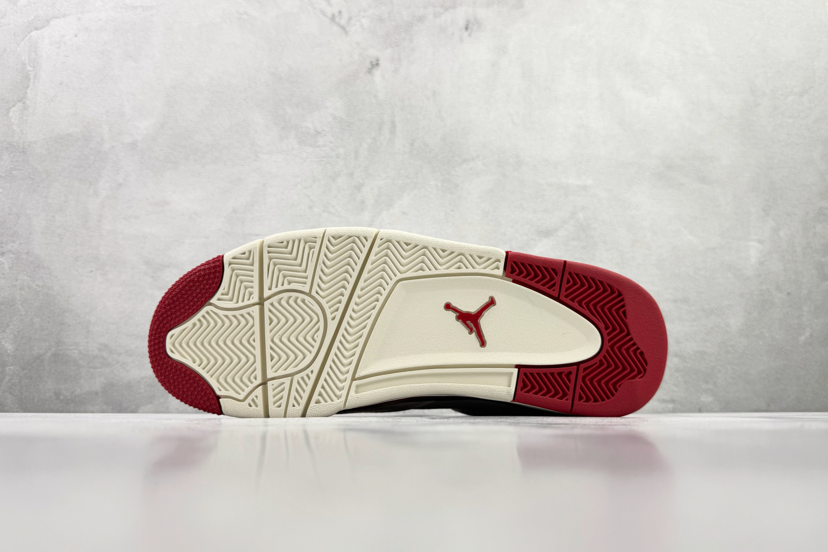 460 顶级原版 Jordan WMNS Air Jordan 4 RETR 米红 HV0823-108