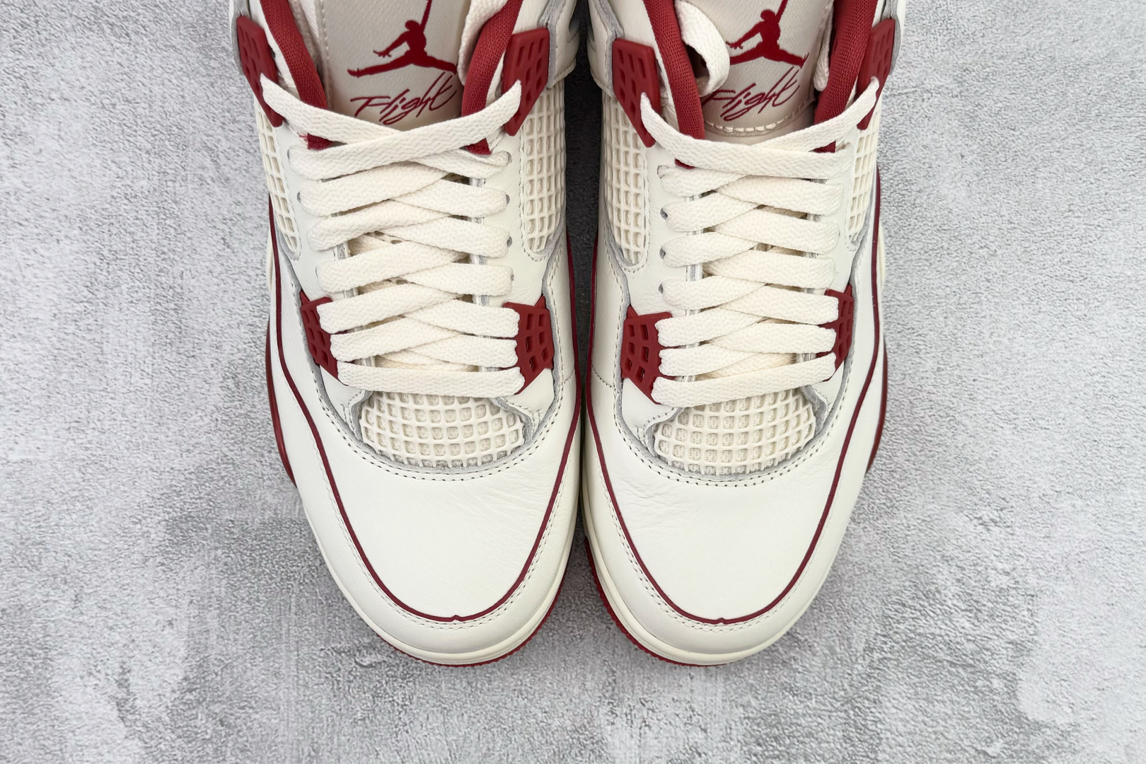 460 顶级原版 Jordan WMNS Air Jordan 4 RETR 米红 HV0823-108