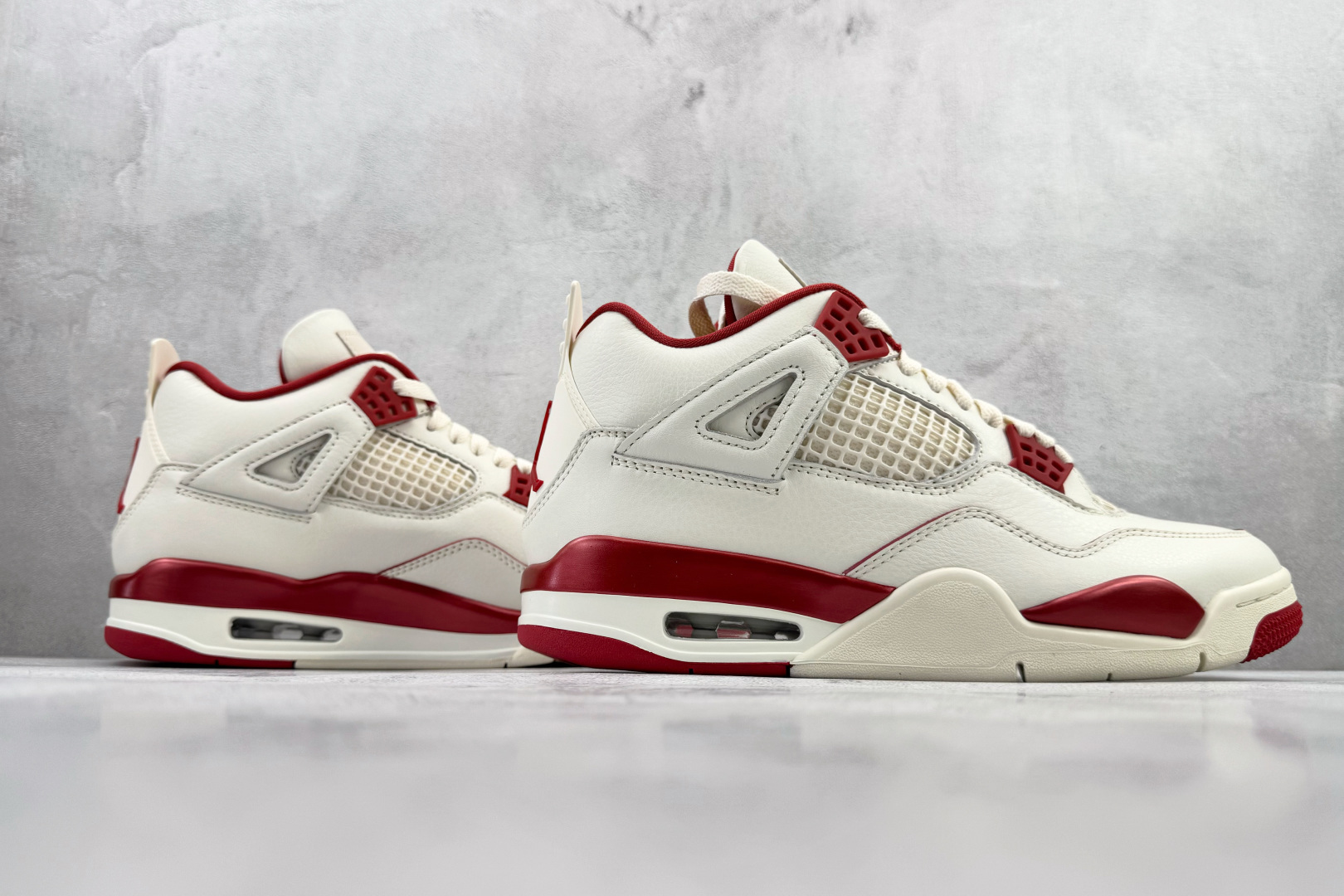 460 顶级原版 Jordan WMNS Air Jordan 4 RETR 米红 HV0823-108