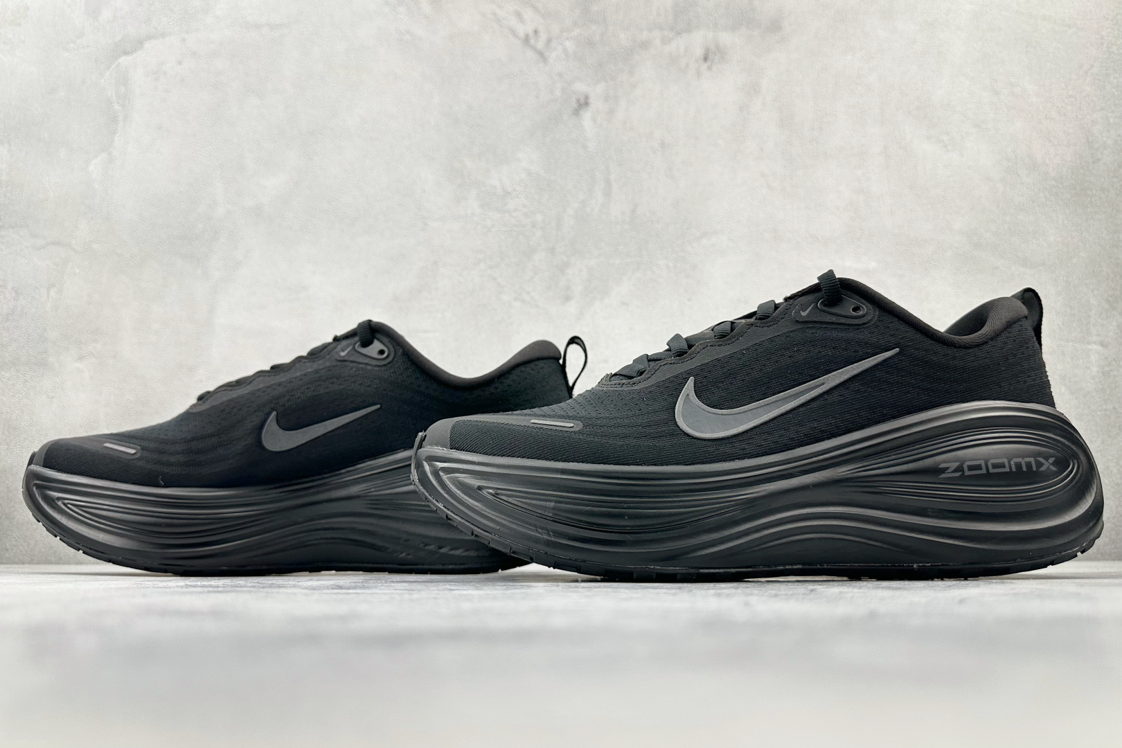 GT 本地全套数据私模 Nike Vomero Plus 黑色货号：HV8150-003尺码：36 36