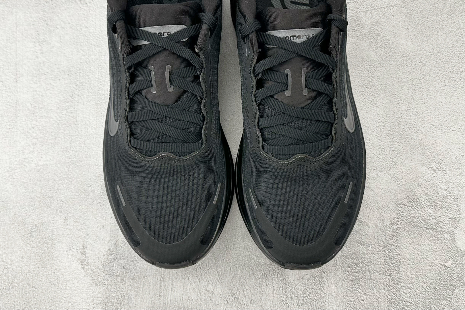 GT 本地全套数据私模 Nike Vomero Plus 黑色货号：HV8150-003尺码：36 36