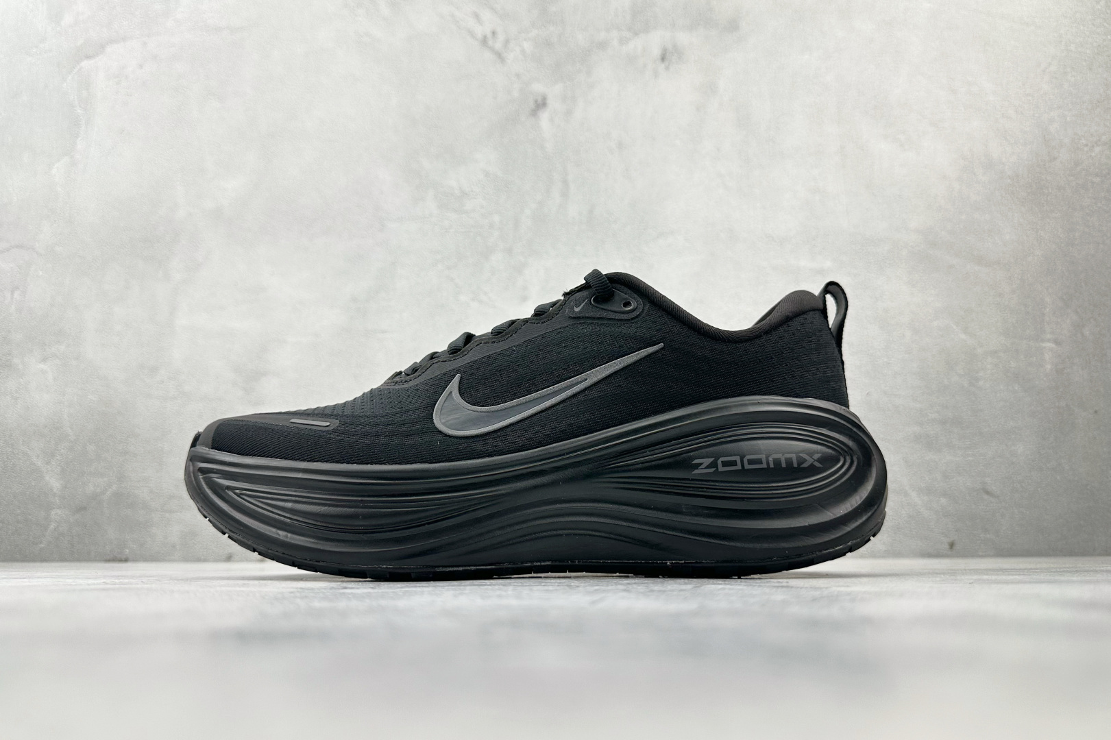 GT 本地全套数据私模 Nike Vomero Plus 黑色货号：HV8150-003尺码：36 36