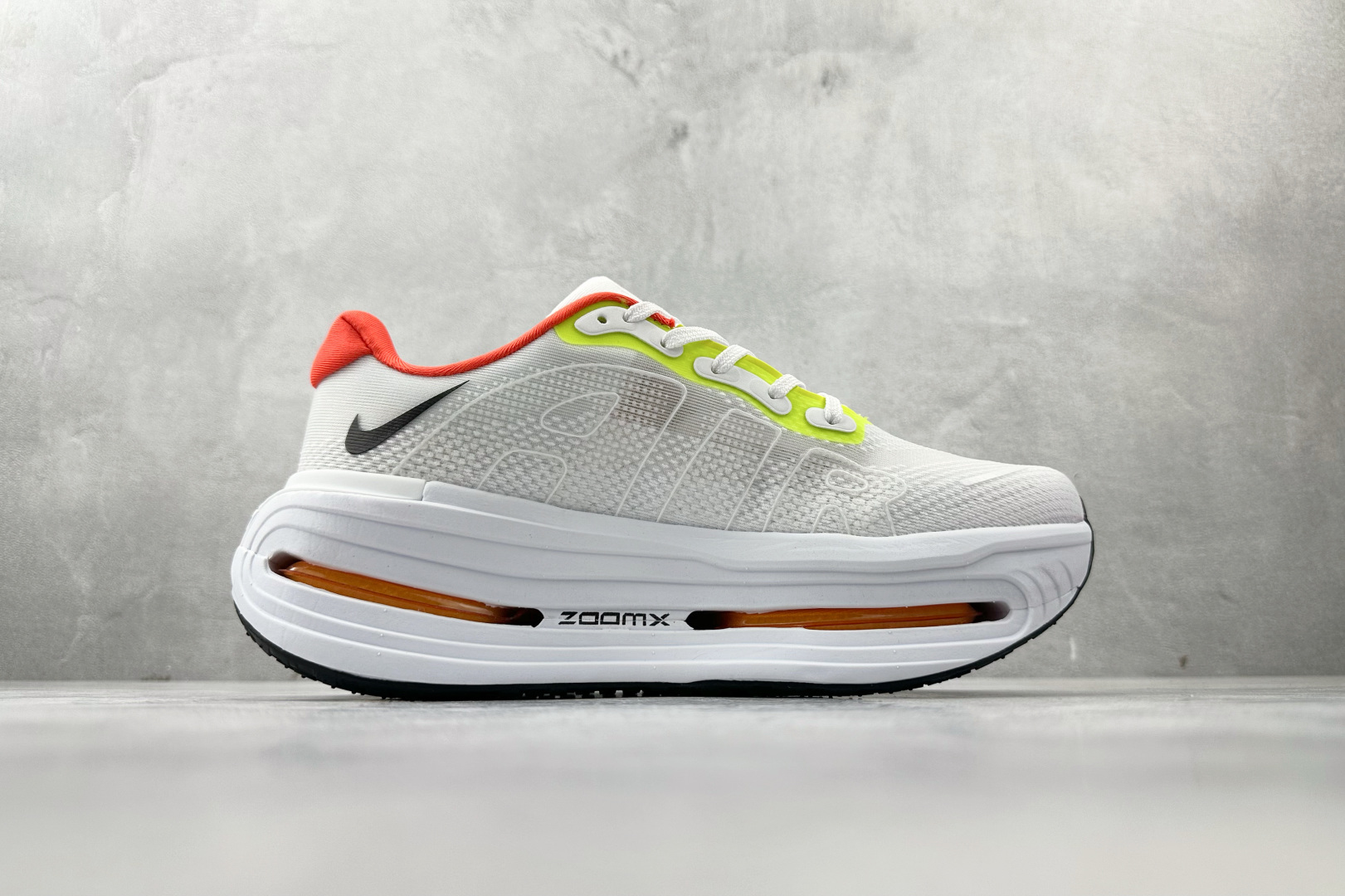 Nike Vomero Vomero Premium 白橙 HQ2050-140