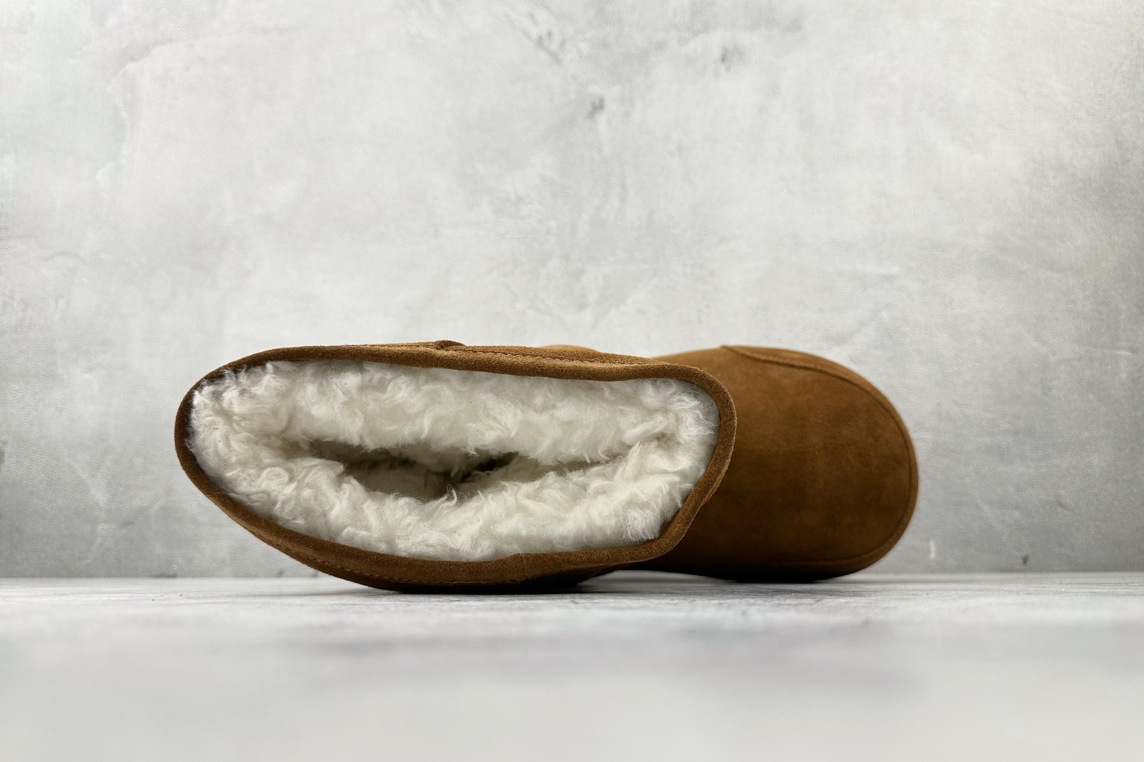 550 Balenciaga巴黎世家 Alaska Fur高筒靴 棕色 802204WBFC1