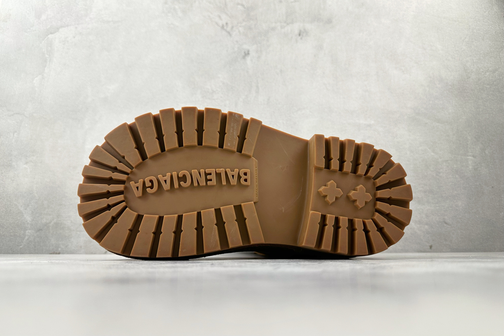 550 Balenciaga巴黎世家 Alaska Fur高筒靴 棕色 802204WBFC1