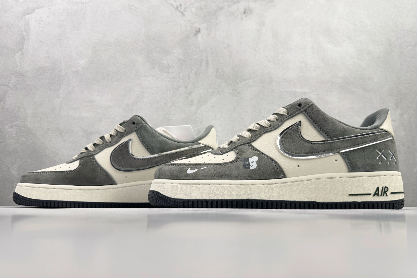 Nike Air Force 1'07 暴力熊联名 灰白 SY1388-004