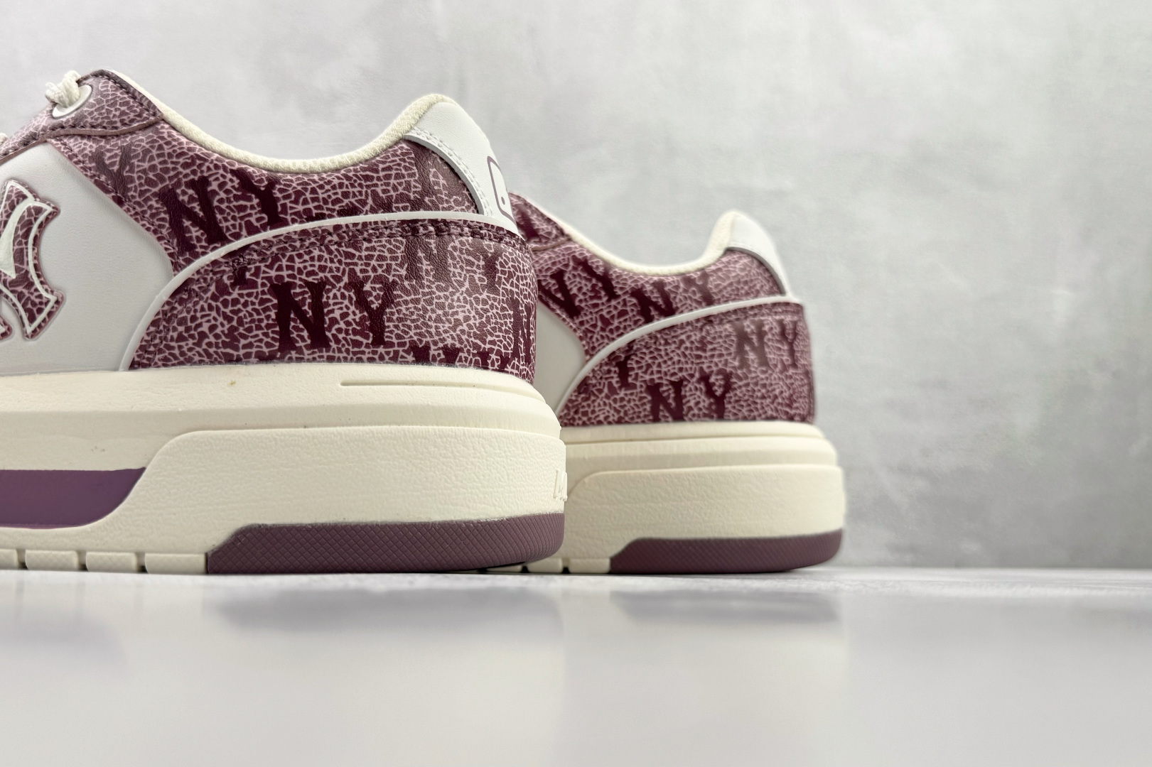 180 平台订单 MLB 纽约洋基队 粉色 3ASXP025N-50PKD-Chinese UA Cheap High Quatity Brand Clothes Bags handbags Sneakers wholesale wholesaler seller from China Factory suppliers Fashion Clothing Shoes best Quality Beautiful Price 180 平台订单 MLB 纽约洋基队 粉色 3ASXP025N-50PKD