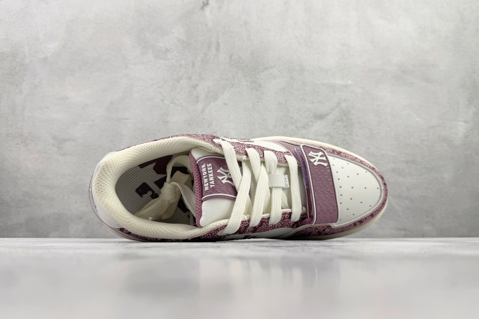 180 平台订单 MLB 纽约洋基队 粉色 3ASXP025N-50PKD-Chinese UA Cheap High Quatity Brand Clothes Bags handbags Sneakers wholesale wholesaler seller from China Factory suppliers Fashion Clothing Shoes best Quality Beautiful Price 180 平台订单 MLB 纽约洋基队 粉色 3ASXP025N-50PKD