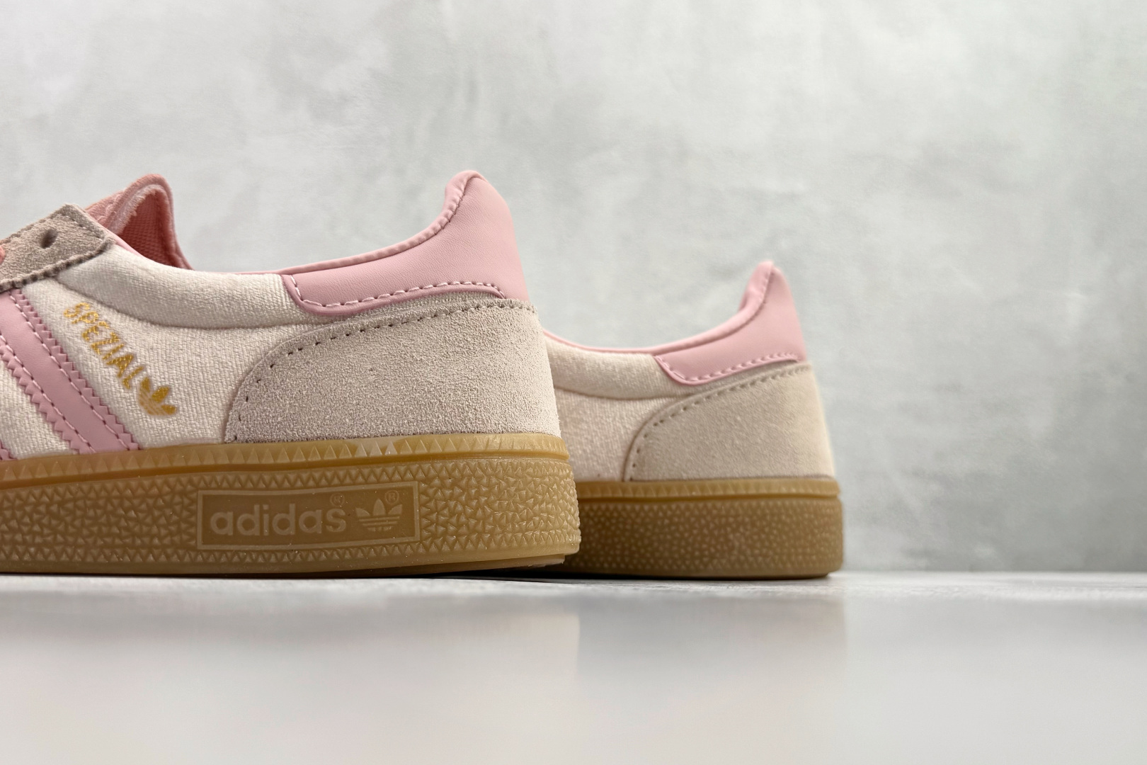 出口订单 adidas originals HANDBALL SPEZIAL 粉色 JR3645