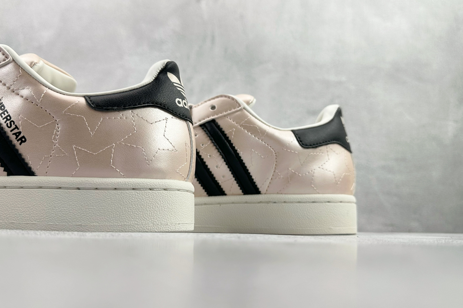 平台专供 adidas originals Superstar 2 藕粉 JR6985