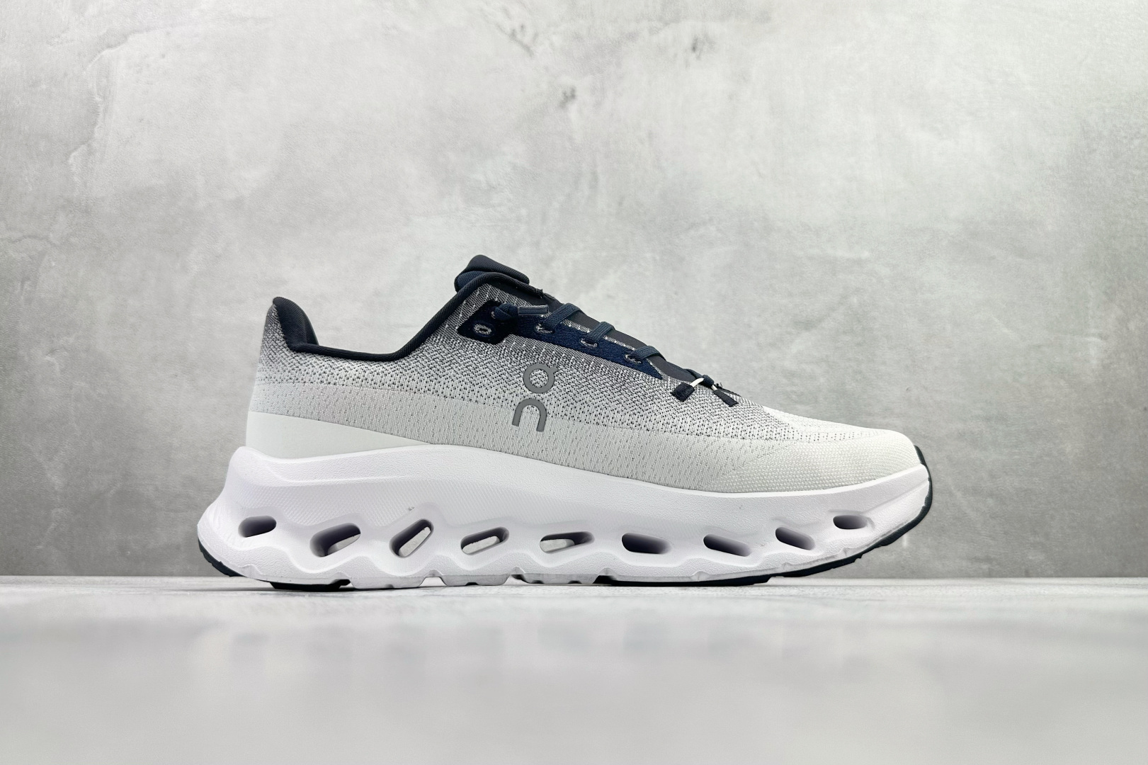 180 On昂跑 Cloudtilt 米色 3WE1005-Chinese UA Cheap High Quatity Brand Clothes Bags handbags Sneakers wholesale wholesaler seller from China Factory suppliers Fashion Clothing Shoes best Quality Beautiful Price 180 On昂跑 Cloudtilt 米色 3WE1005