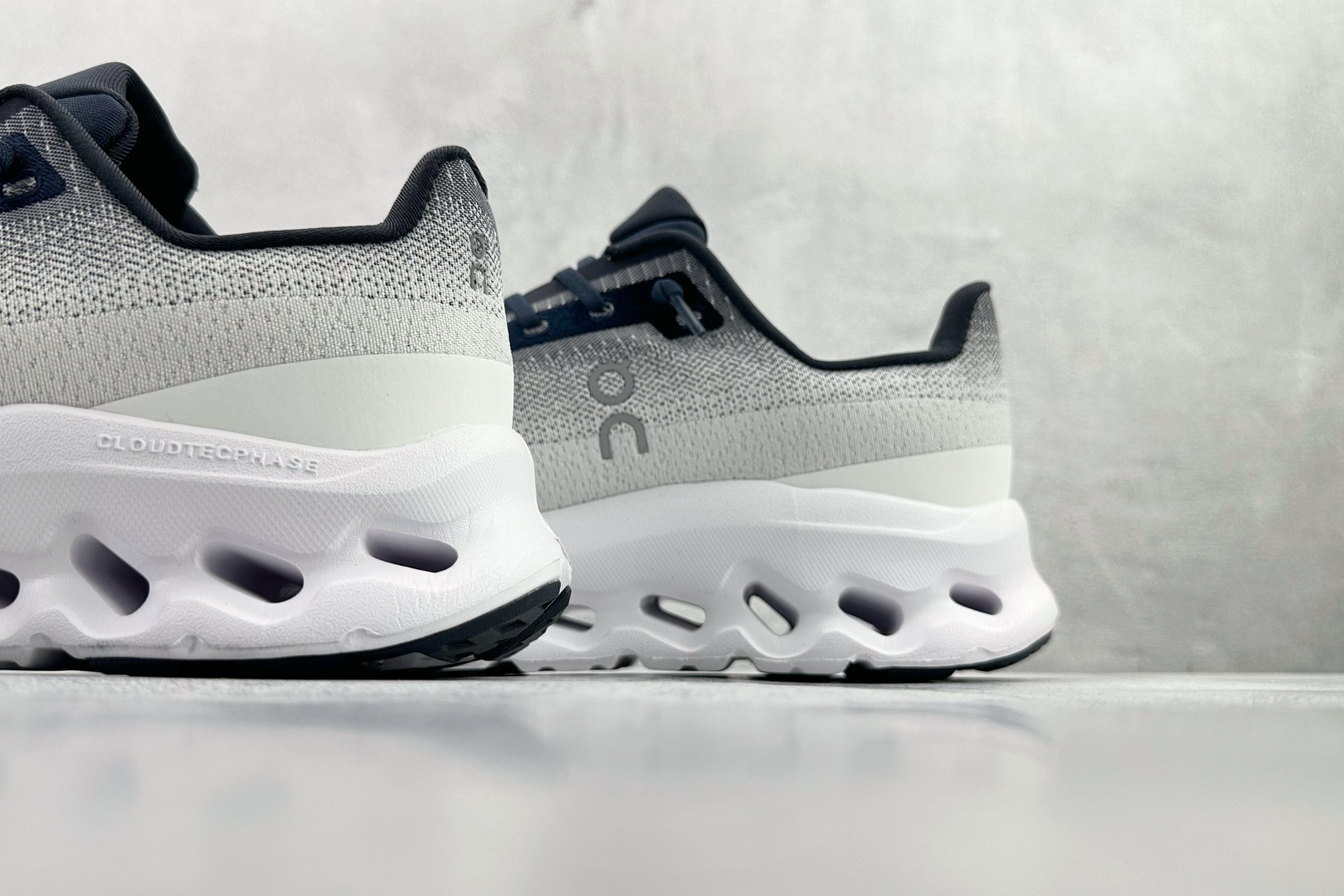 180 On昂跑 Cloudtilt 米色 3WE1005-Chinese UA Cheap High Quatity Brand Clothes Bags handbags Sneakers wholesale wholesaler seller from China Factory suppliers Fashion Clothing Shoes best Quality Beautiful Price 180 On昂跑 Cloudtilt 米色 3WE1005