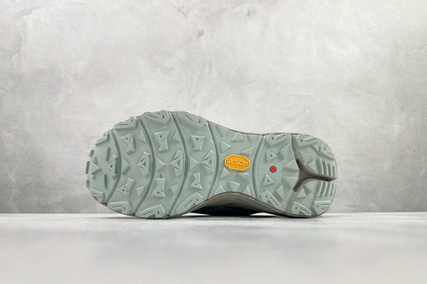 广版 凯乐石KAILAS 山行-2 GTX 山染绿货号：KS尺码：36 36.5 37 37.5 38 