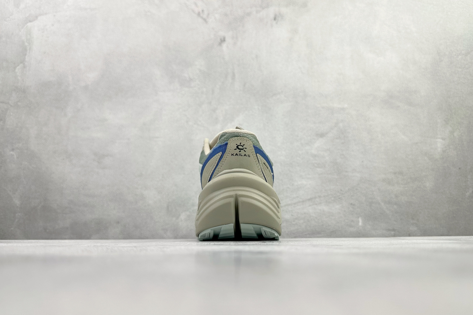 广版 凯乐石KAILAS 山行-2 GTX 山染绿货号：KS尺码：36 36.5 37 37.5 38 