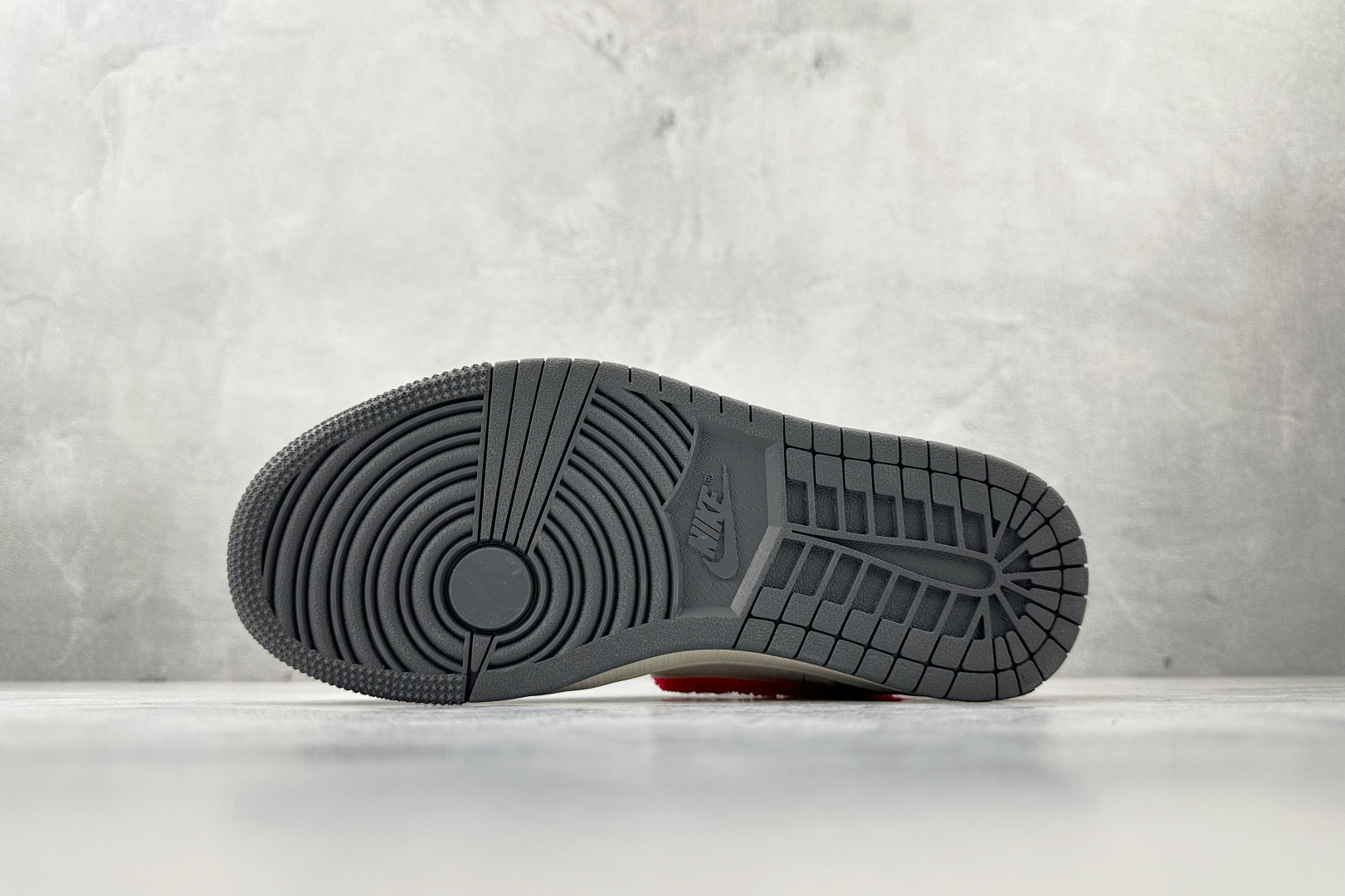 180 Jordan Air Jordan 1 Low 灰色 IM6565-014-Chinese UA Cheap High Quatity Brand Clothes Bags handbags Sneakers wholesale wholesaler seller from China Factory suppliers Fashion Clothing Shoes best Quality Beautiful Price 180 Jordan Air Jordan 1 Low 灰色 IM6565-014