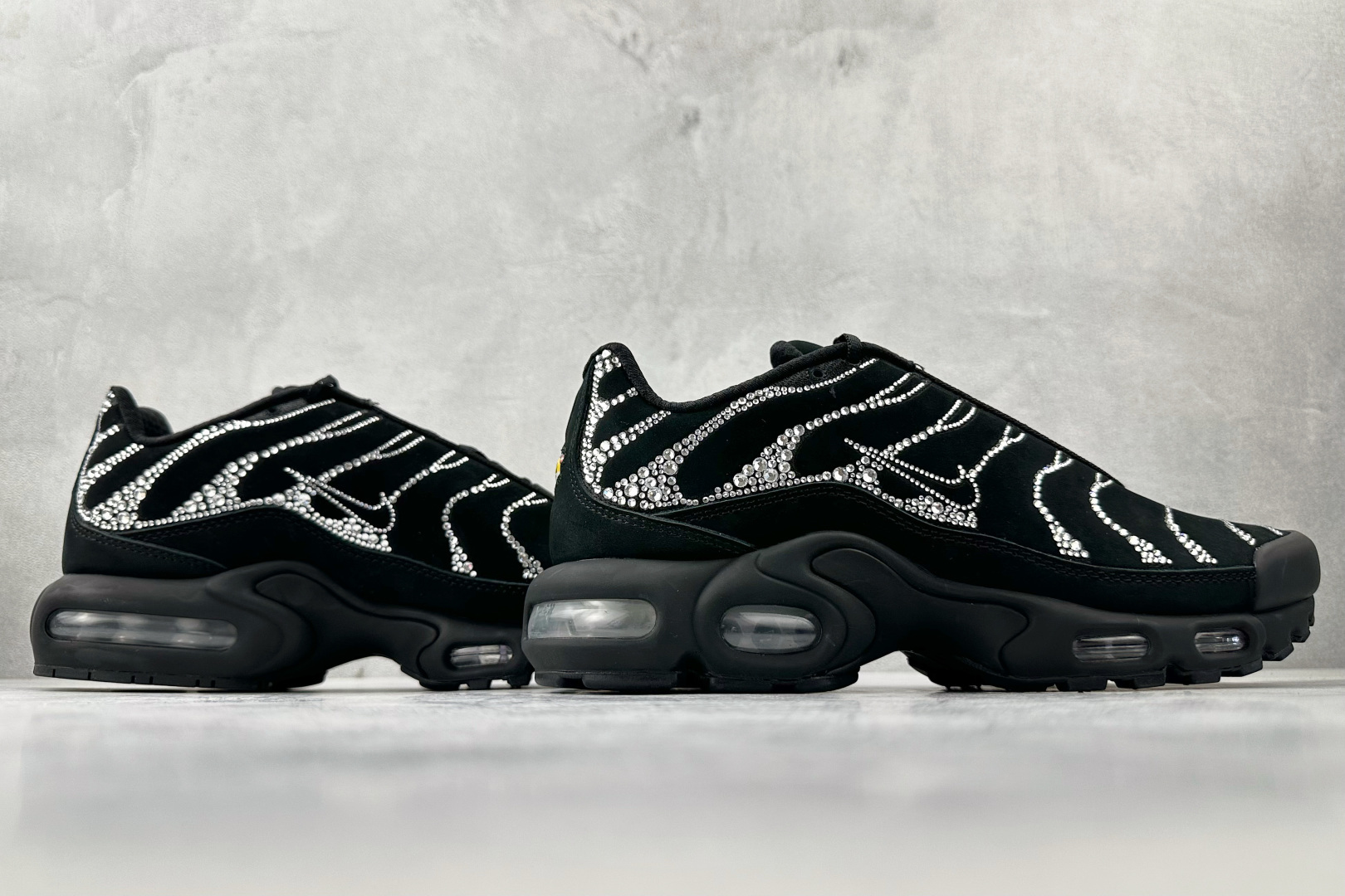 460 Swarovski/施华洛世奇 x Nike Air Plus 黑色 FZ4237-001