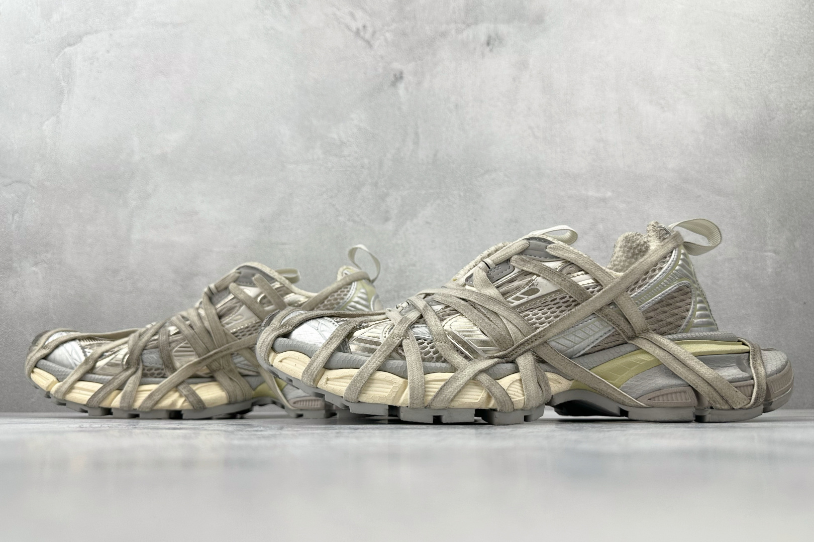 独立订单 公认最强品质 Balenciaga巴黎世家 3XL 24ss 绑带做旧 灰色 778698W3XLL