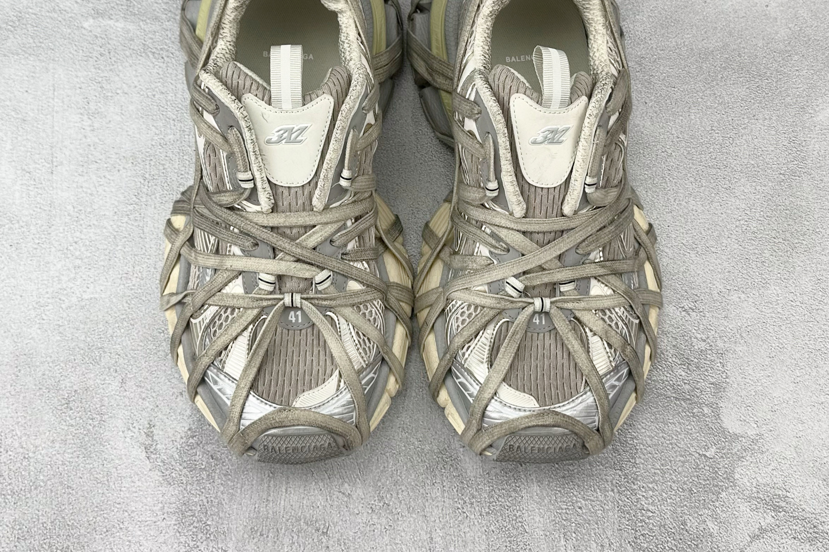 独立订单 公认最强品质 Balenciaga巴黎世家 3XL 24ss 绑带做旧 灰色 778698W3XLL