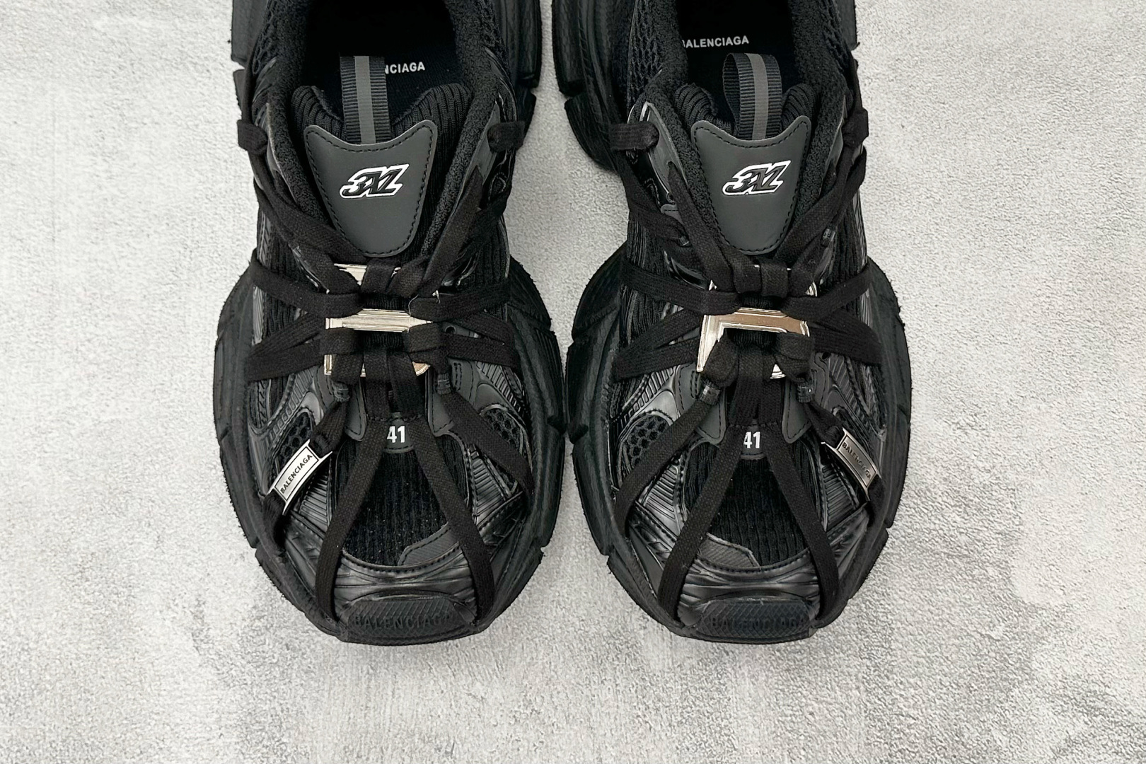 独立订单 公认最强品质 Balenciaga巴黎世家 3XL 黑色 825599W3XCH