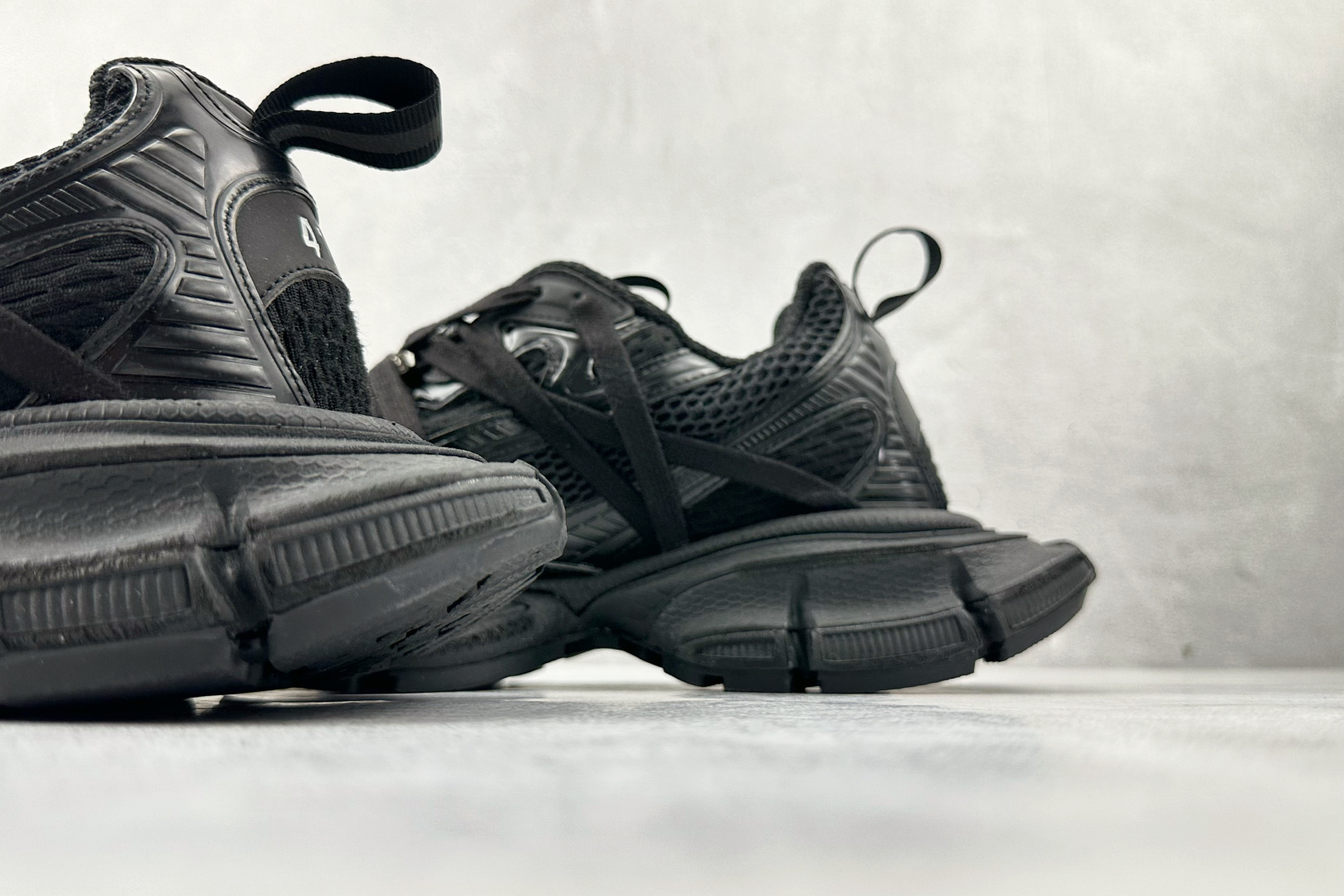 独立订单 公认最强品质 Balenciaga巴黎世家 3XL 黑色 825599W3XCH