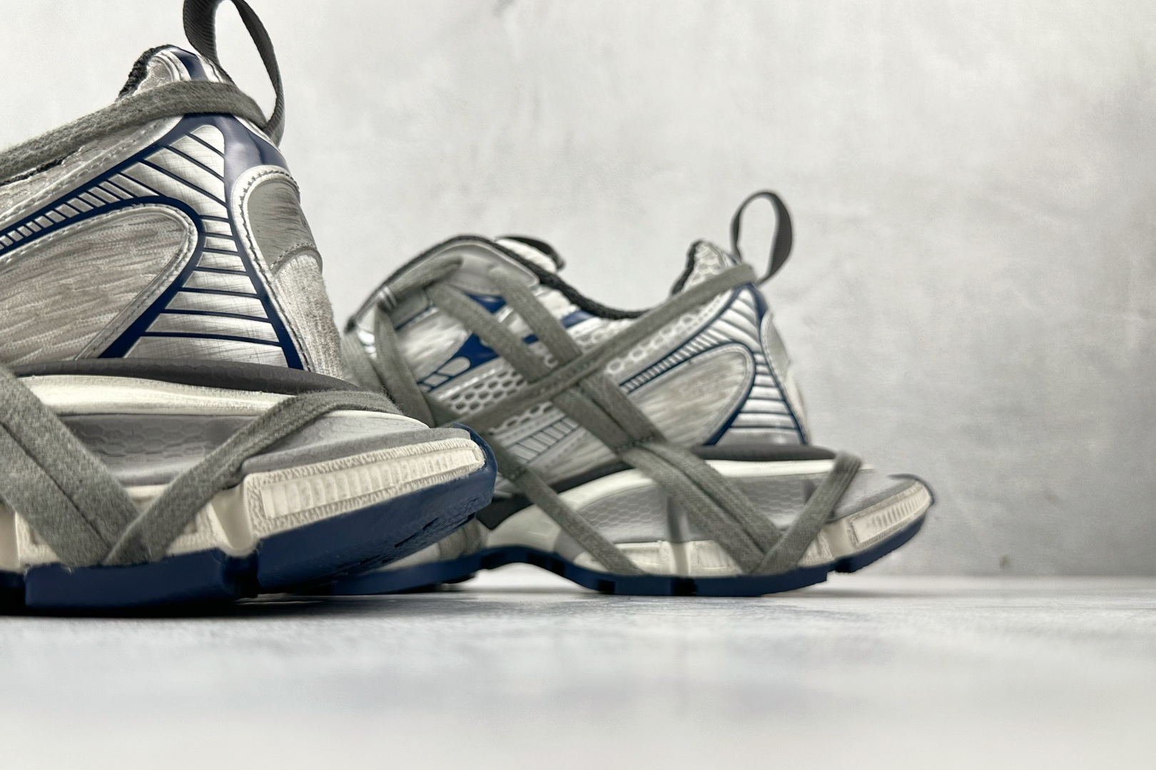 独立订单 公认最强品质 Balenciaga巴黎世家 3XL Extreme 灰色 778698W3XLL