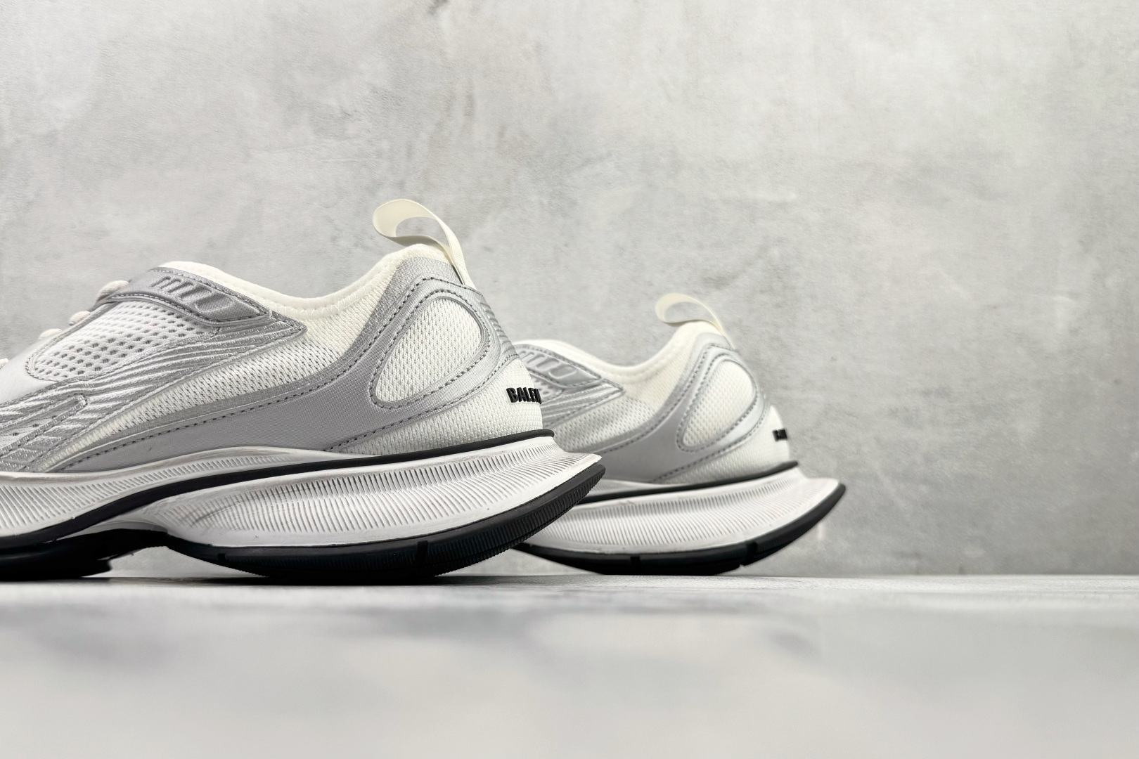 独立订单 公认最强品质 Balenciaga巴黎世家 Circuit 白色 793944WFLGY