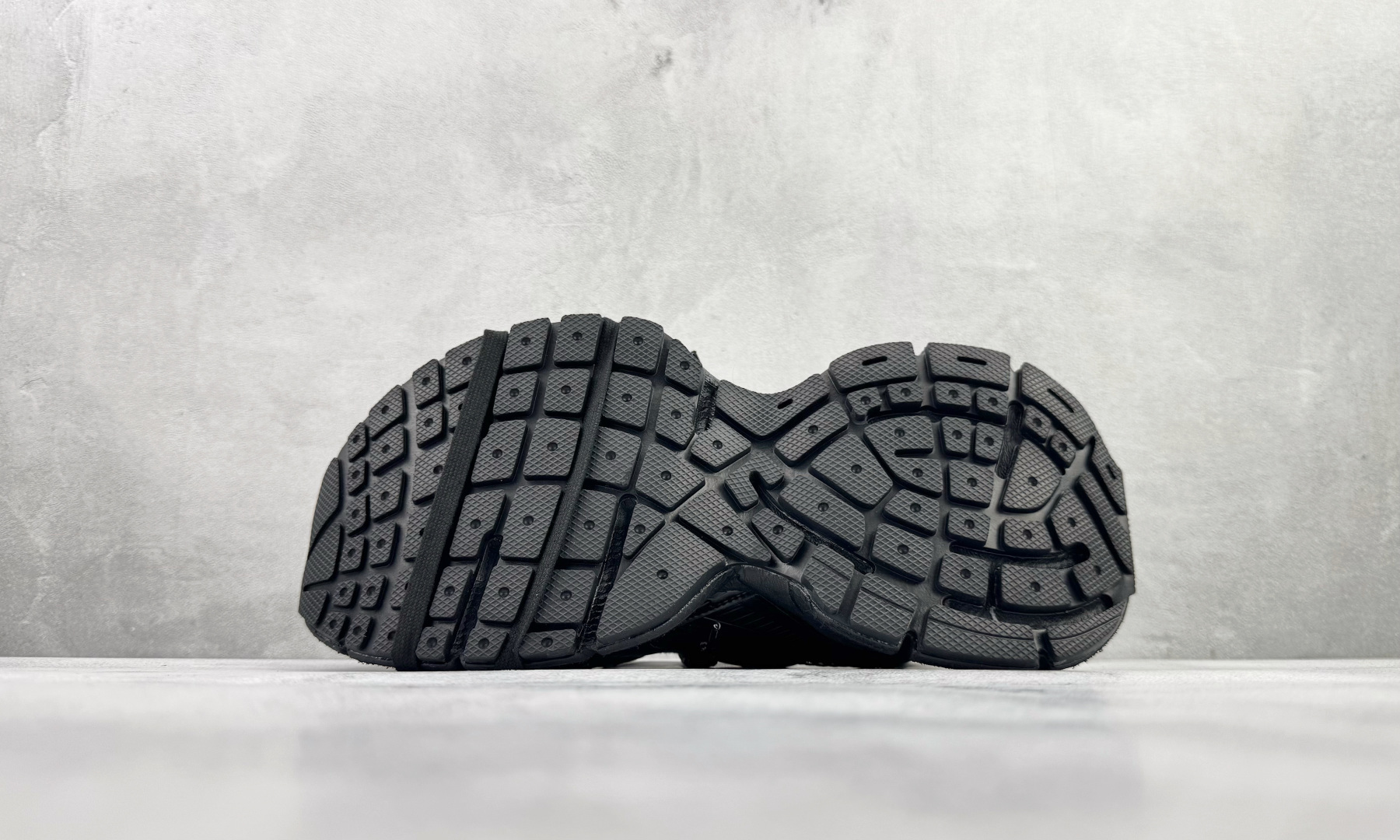 独立订单 公认最强品质 Balenciaga巴黎世家 3XL 黑色 734731W3XL1