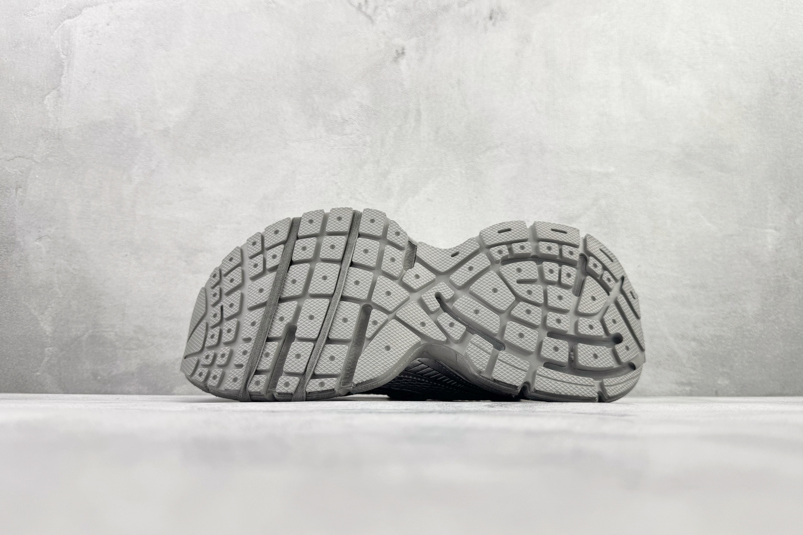 独立订单 公认最强品质 Balenciaga巴黎世家 3XL 银灰 734734Ｗ3XL1