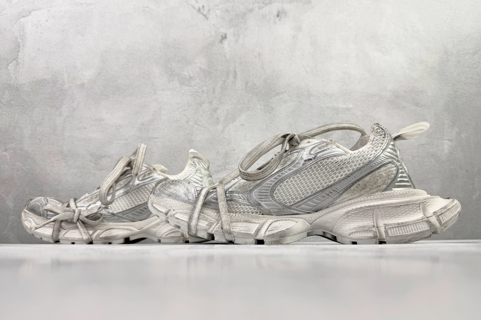 独立订单 公认最强品质 Balenciaga巴黎世家 3XL 银色 734734WTRMH