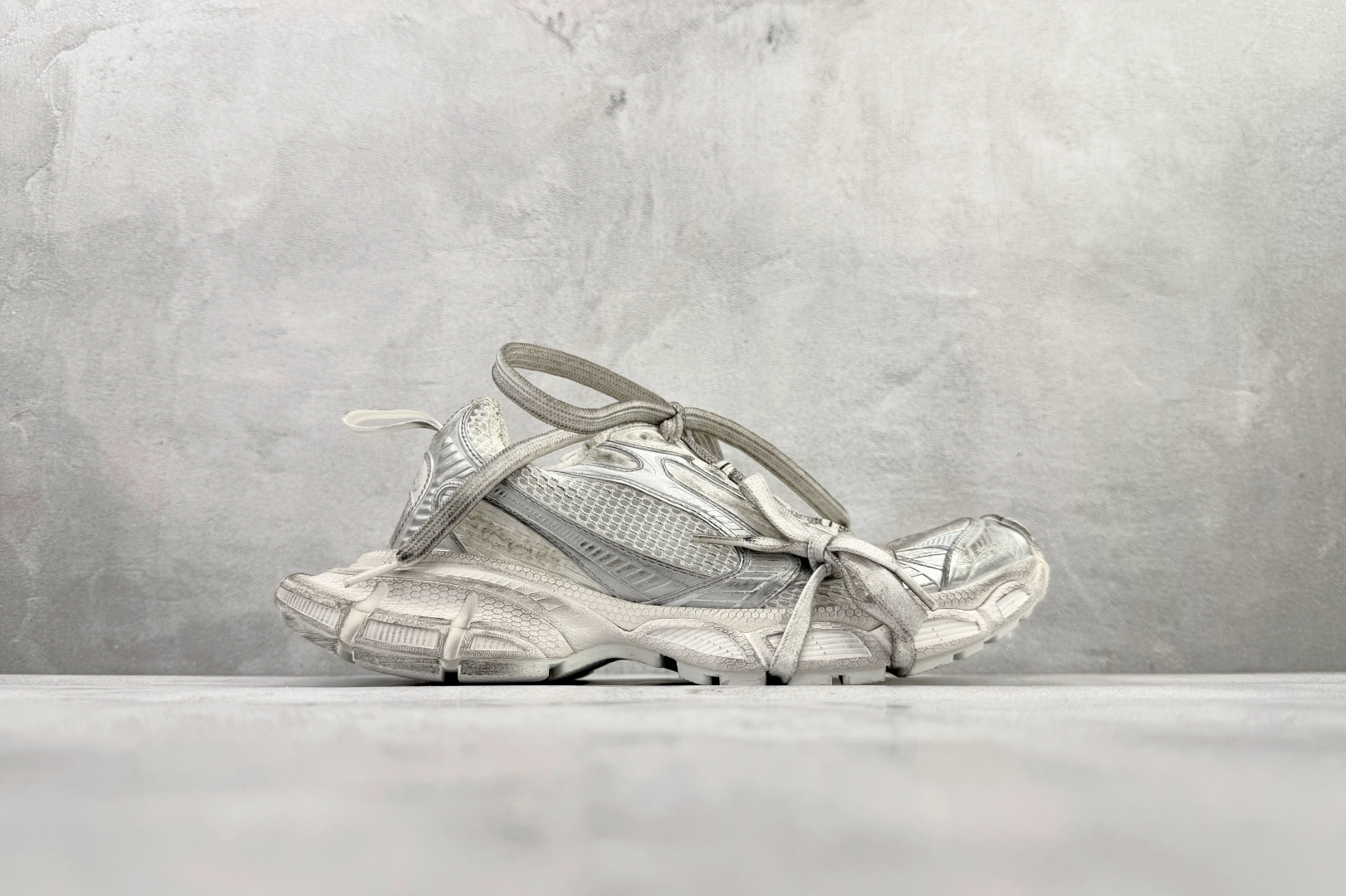 独立订单 公认最强品质 Balenciaga巴黎世家 3XL 银色 734734WTRMH