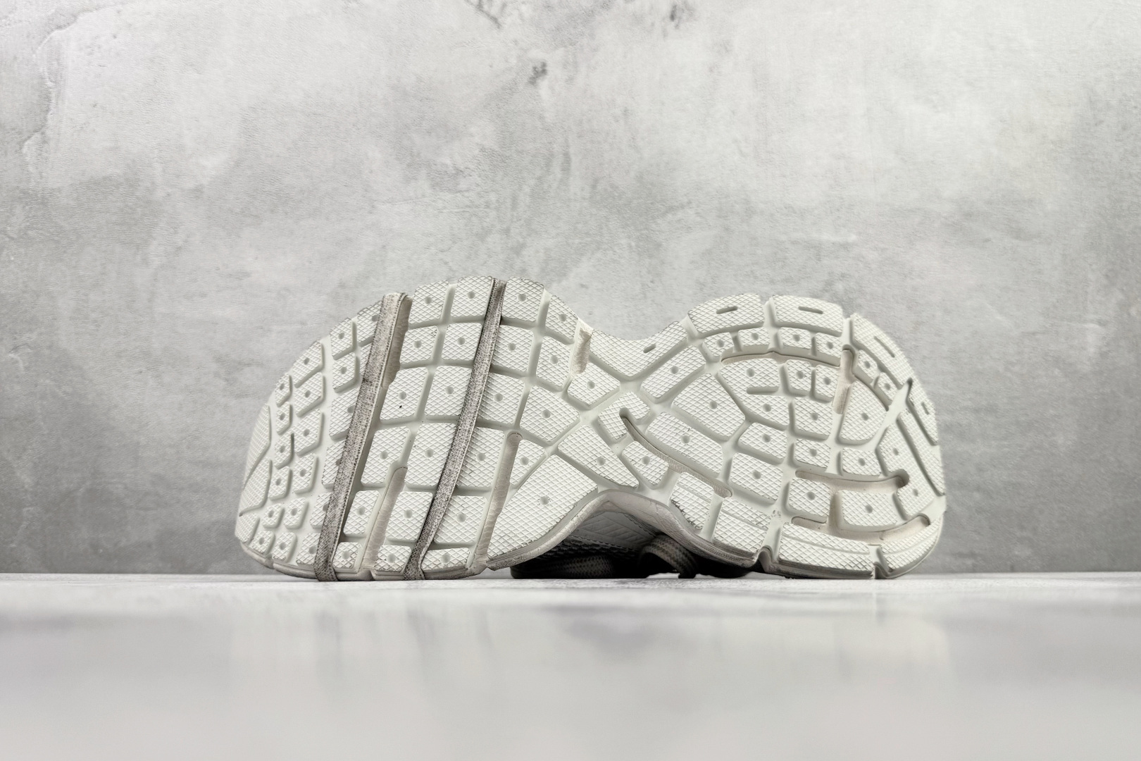 独立订单 公认最强品质 Balenciaga巴黎世家 3XL 白色 734734W3XL1